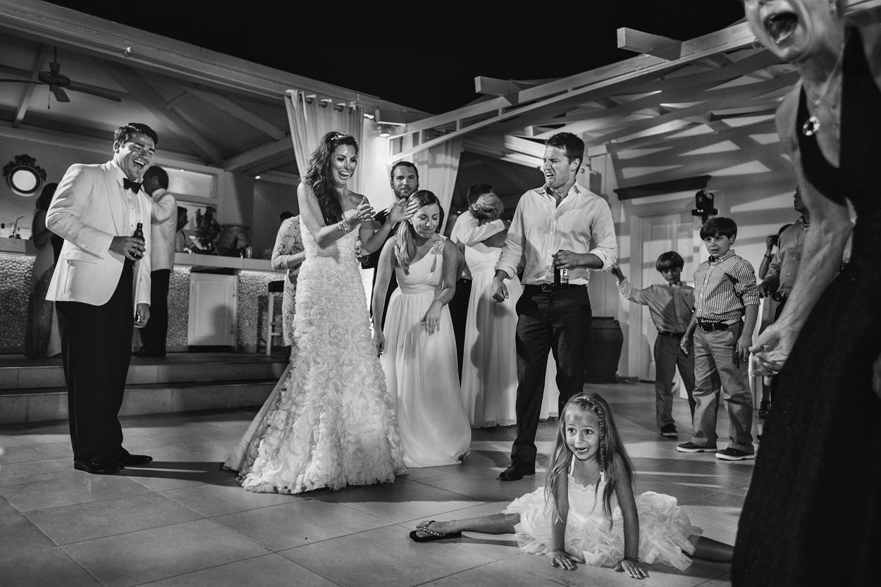 114-santorini-wedding-photographer.jpg