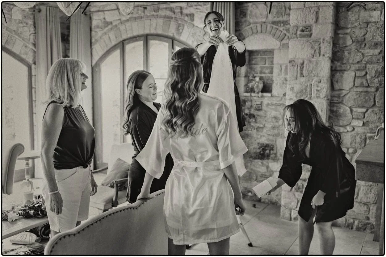 00005  bridal-preparations-pyrgos-petreza-athens-wedding.JPG