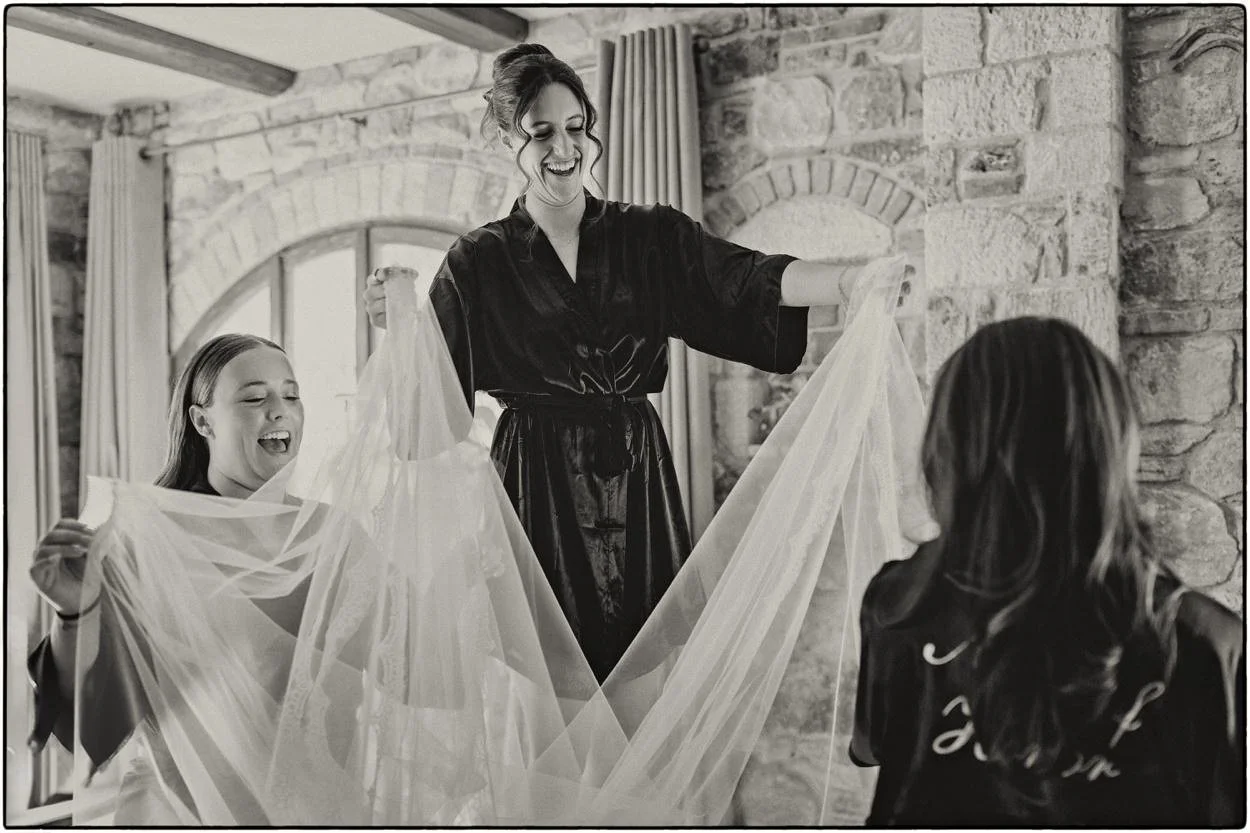 00006  bridal-preparations-pyrgos-petreza-athens-wedding.JPG