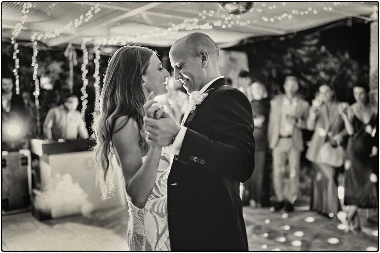 The first Dance : 