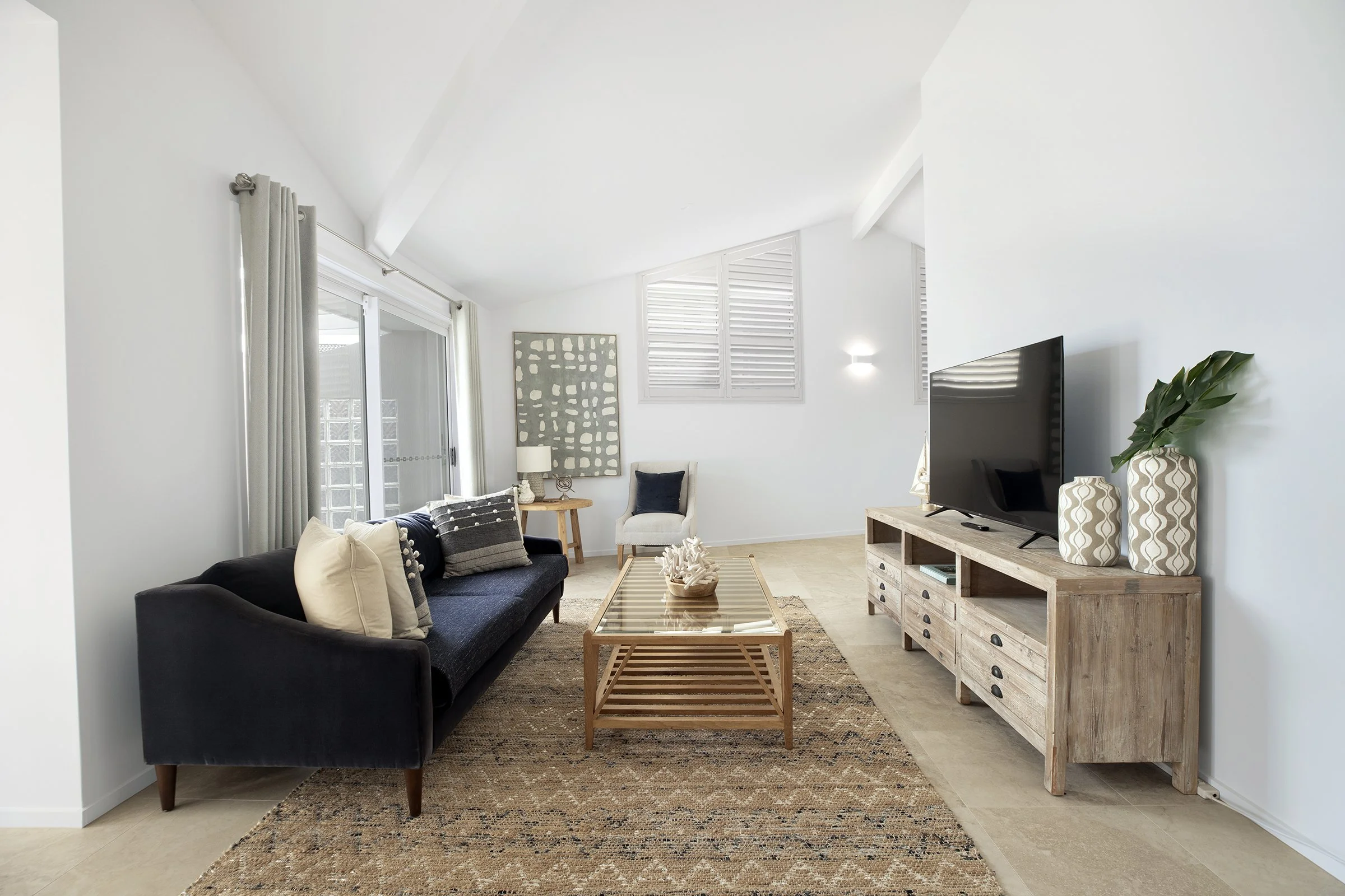 86 Dolphin_Ballina_11.jpg