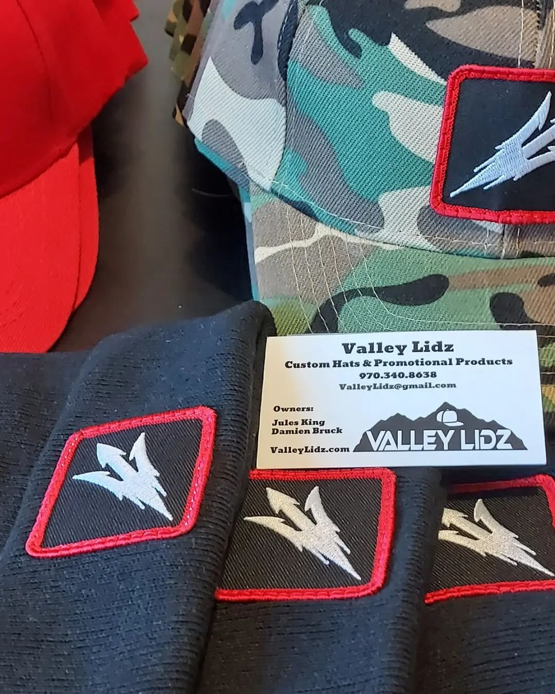 @eaglevalleyhigh 

This devil logo for the Eagle Valley Highschol  is so cool. I really enjoyed sewing these patches on for their booster club. Also, the patch/hat combo looks amazing. 

#valleylidz
#patchdesign
#patches #highschool #boosterclub #sew