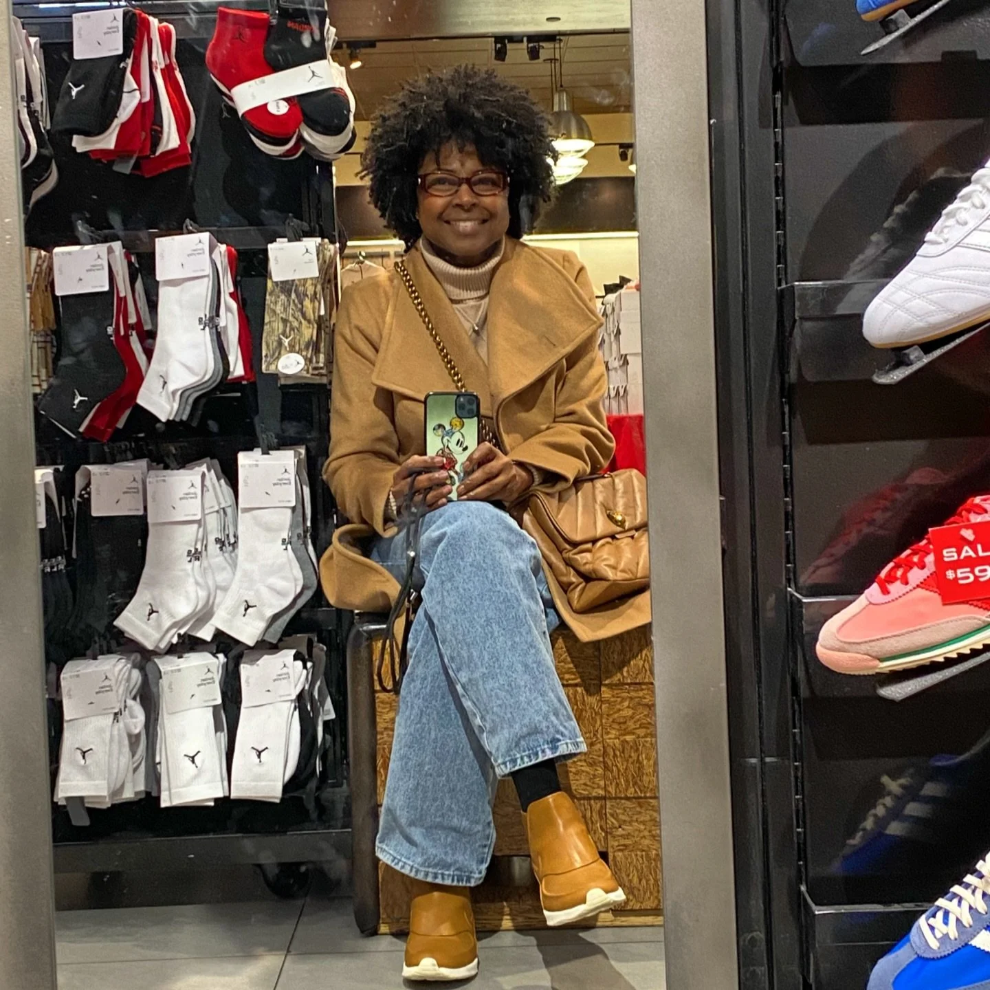 🥶🛍️☕️