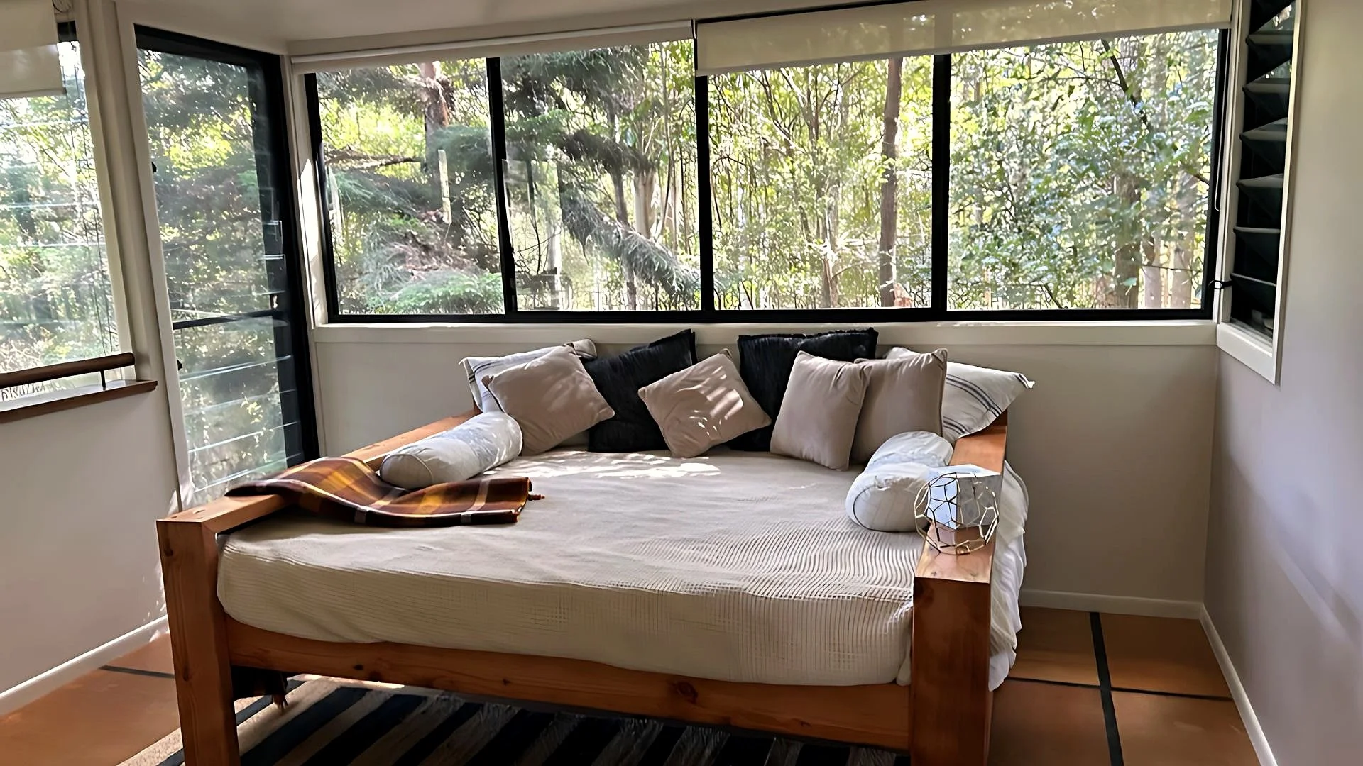 forest_daybed_enhanced.jpg