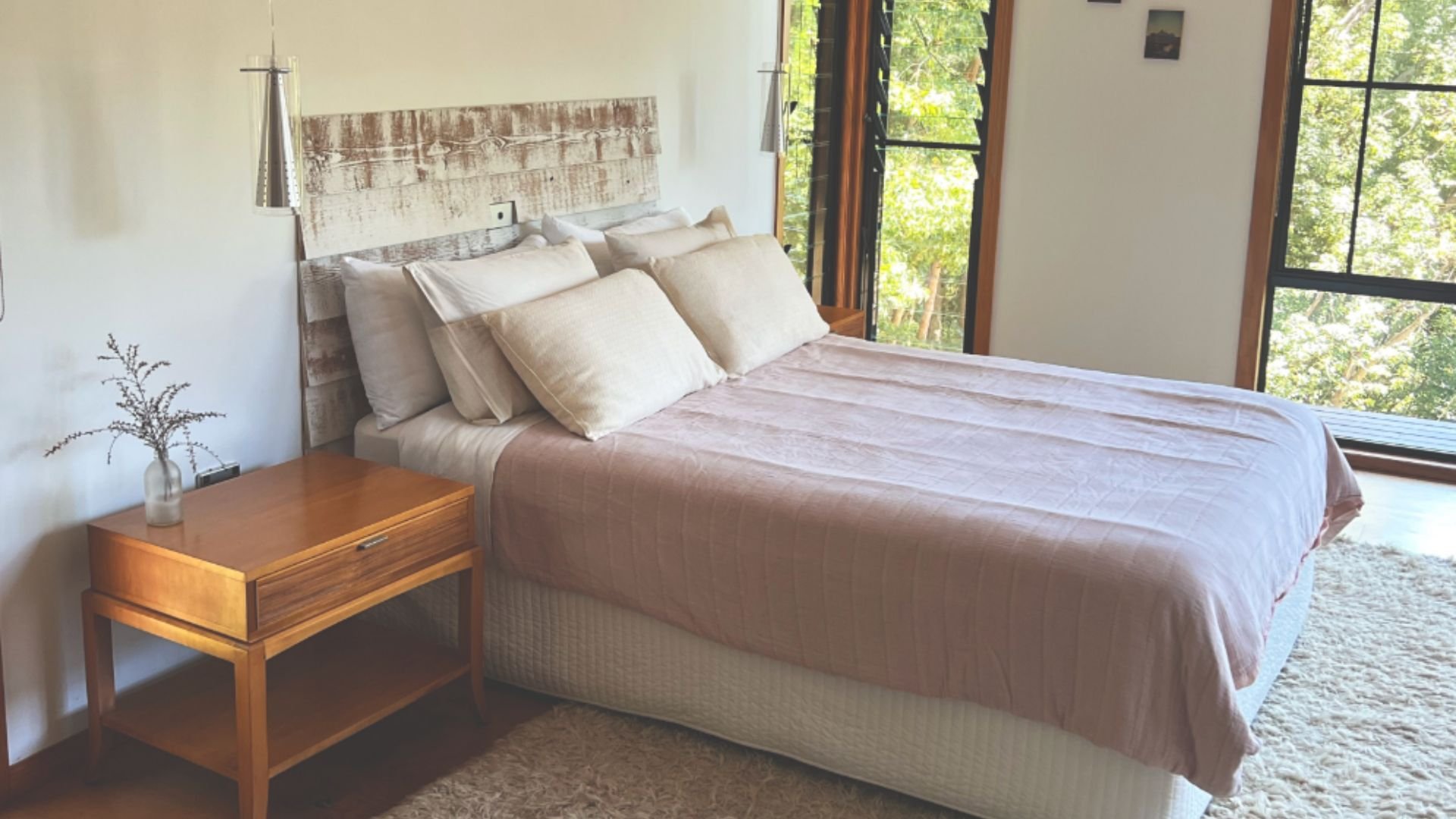 Morning Mist Chalet - Bedroom.jpg