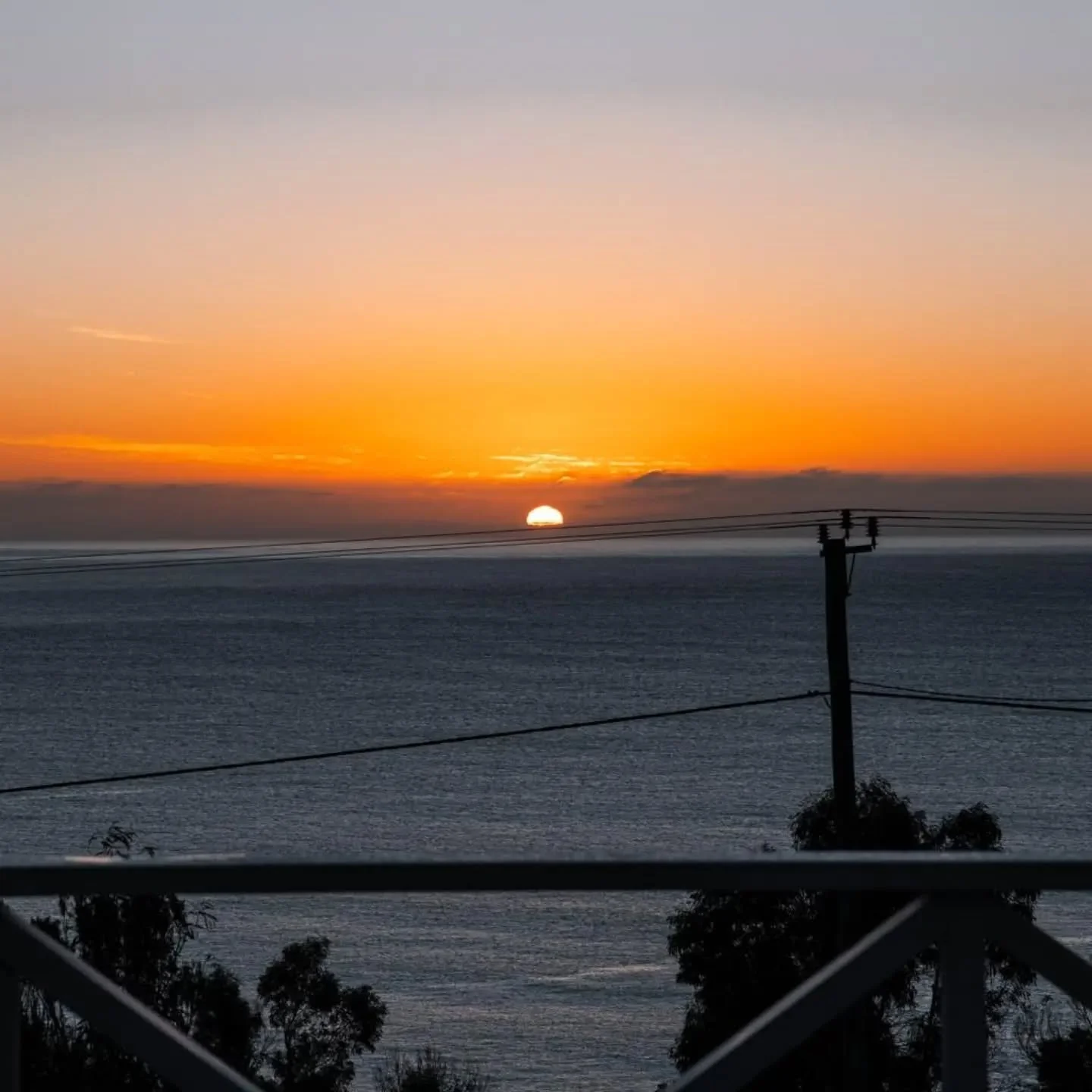 From first light to last light the view from the wayfarer never gets old.  #tasmania #tasmanpeninsula #airbnb #discovertasmania #shacklife
