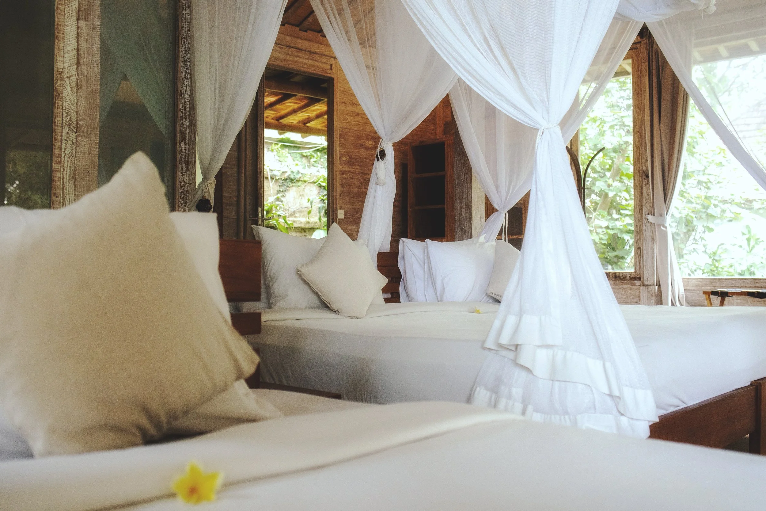 Naya-ubud-bedroom-villa-retreat-heaven.jpg