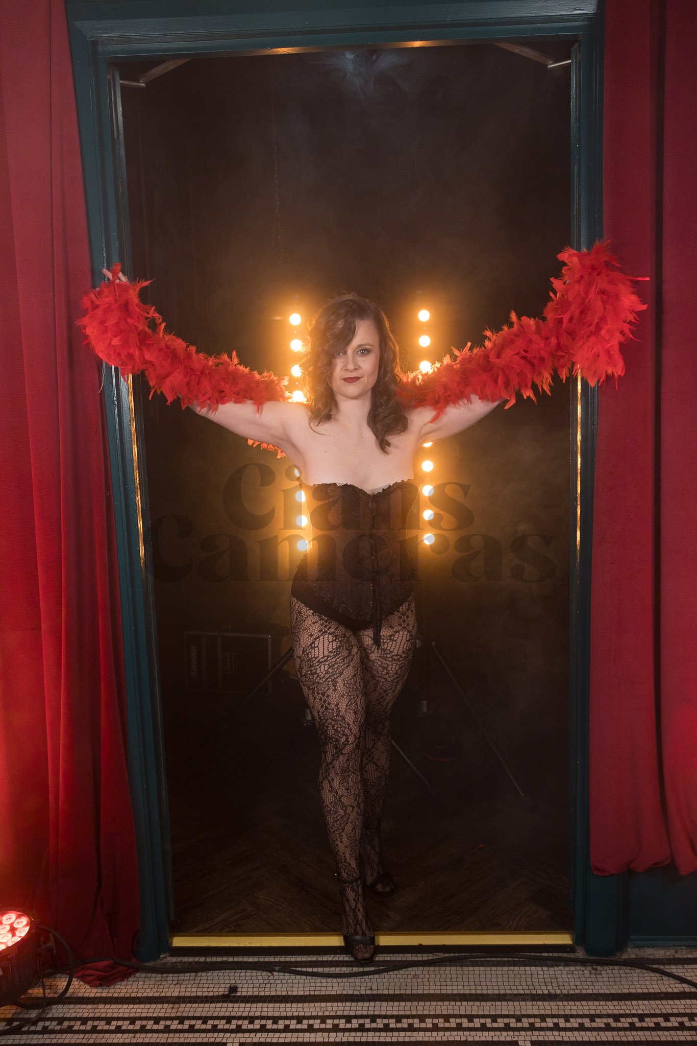 Burlesque-YTH-168.jpg
