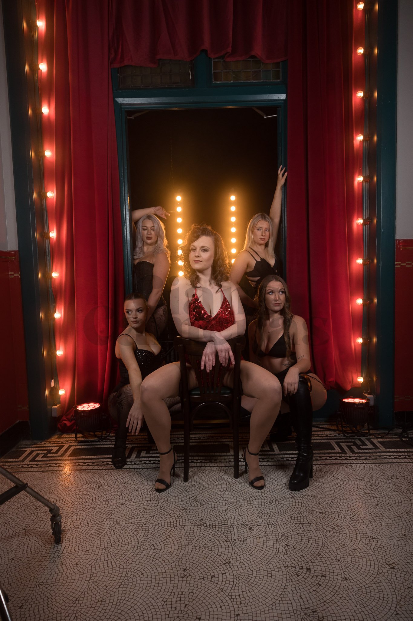 Burlesque-YTH-027.jpg