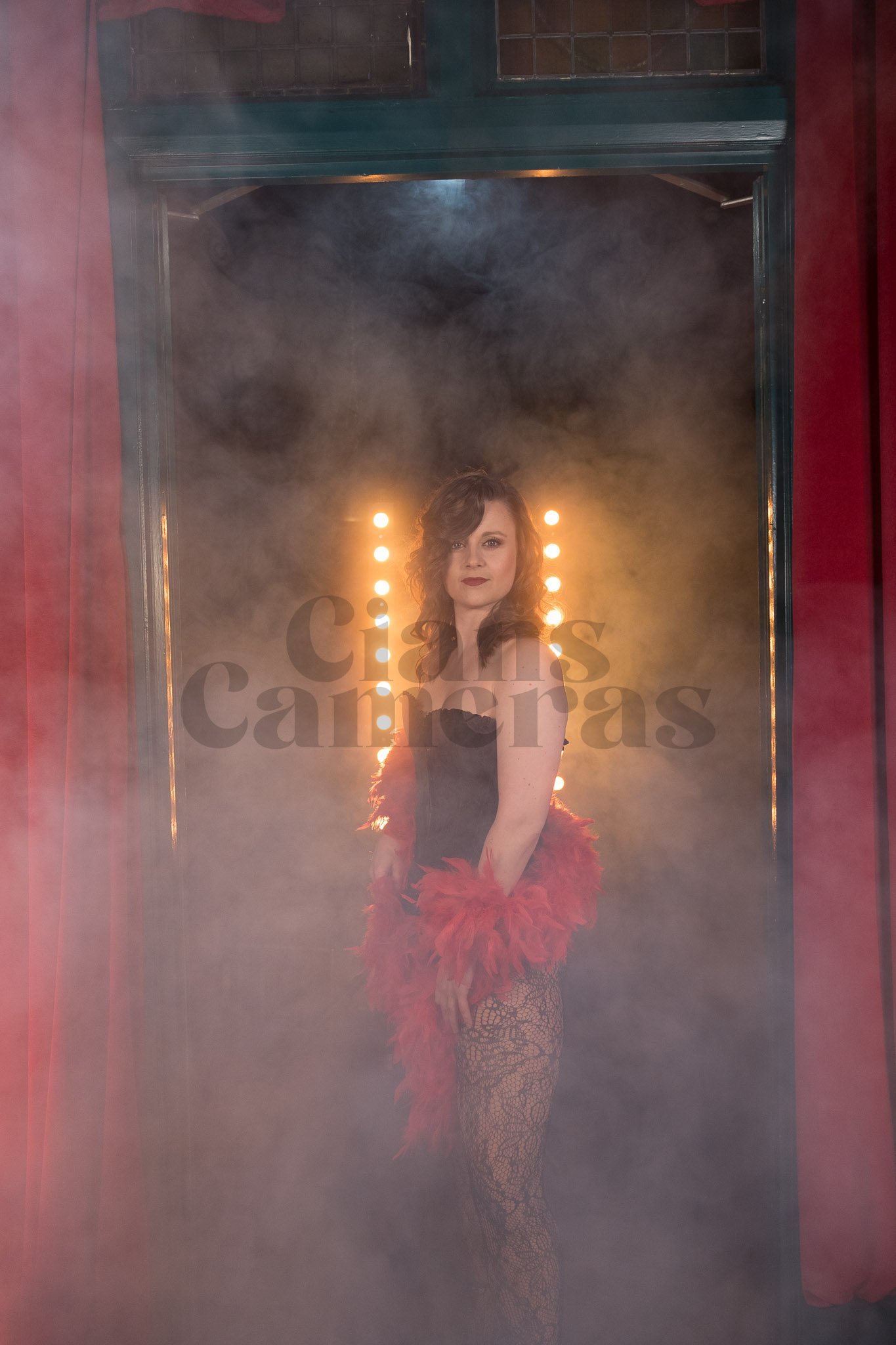 Burlesque-YTH-157.jpg