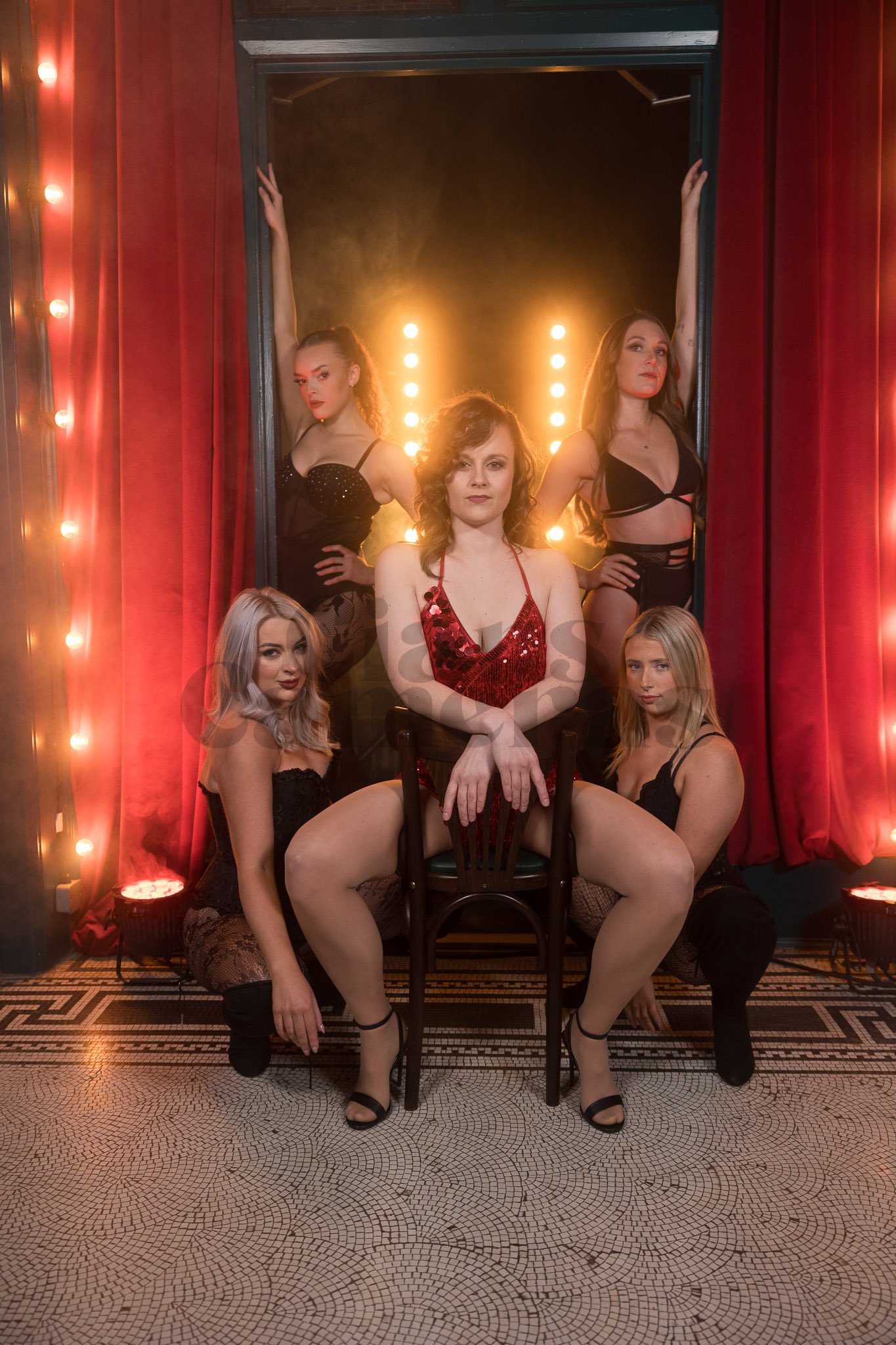 Burlesque-YTH-010.jpg