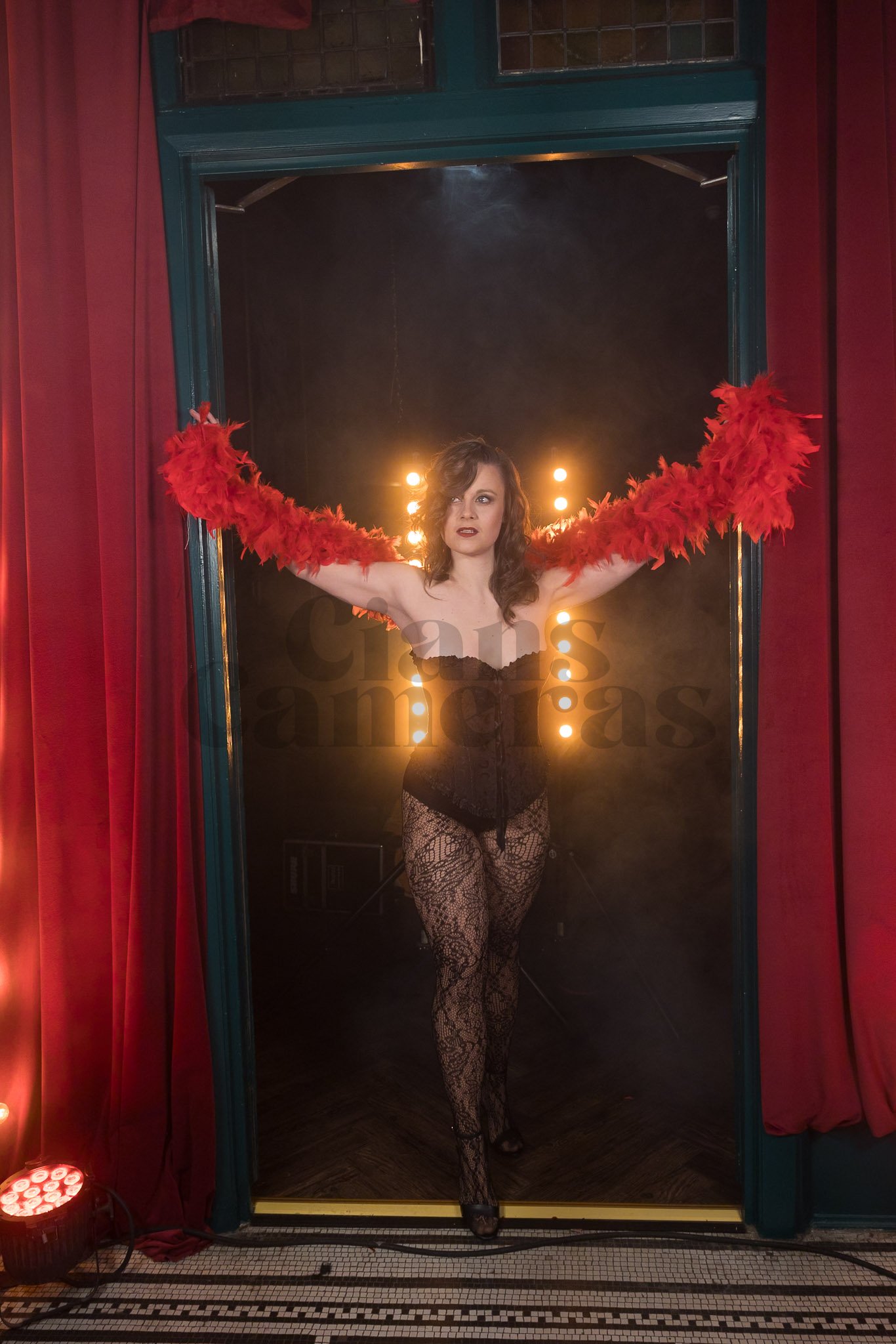 Burlesque-YTH-172.jpg