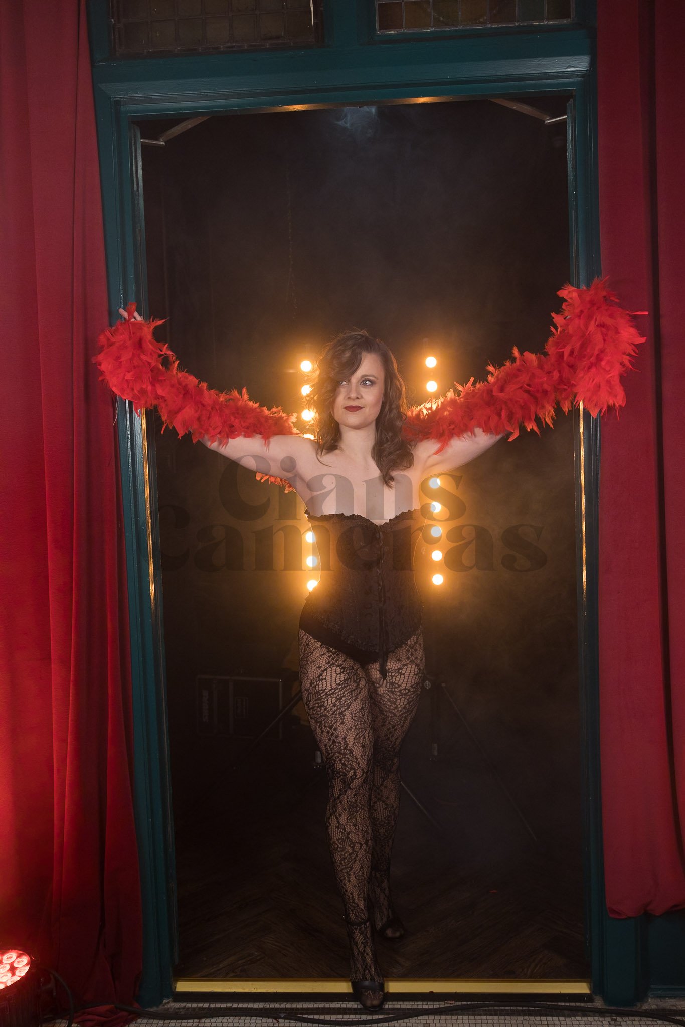 Burlesque-YTH-171.jpg