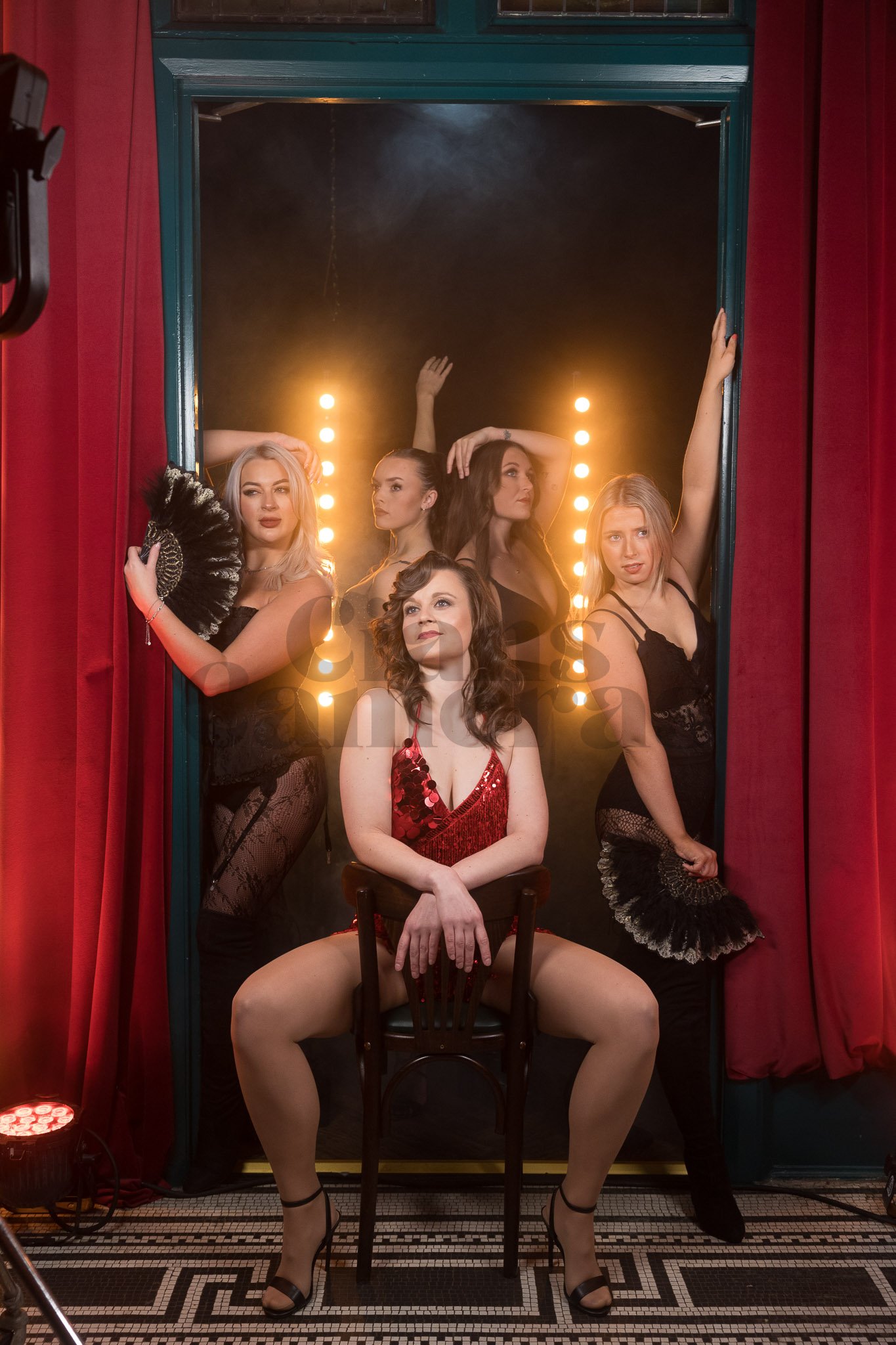Burlesque-YTH-114.jpg