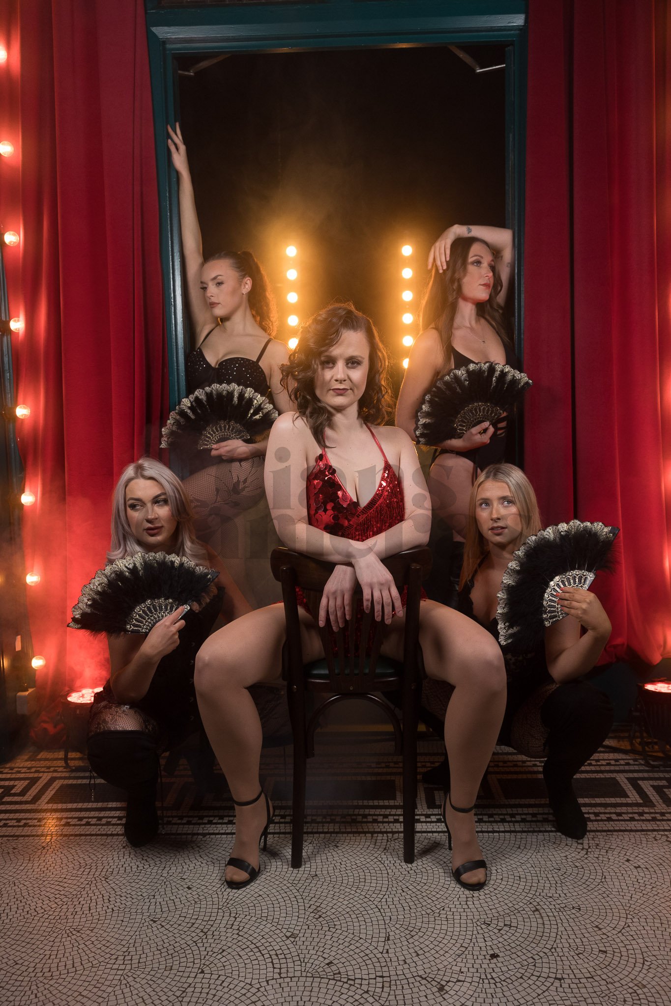 Burlesque-YTH-050.jpg