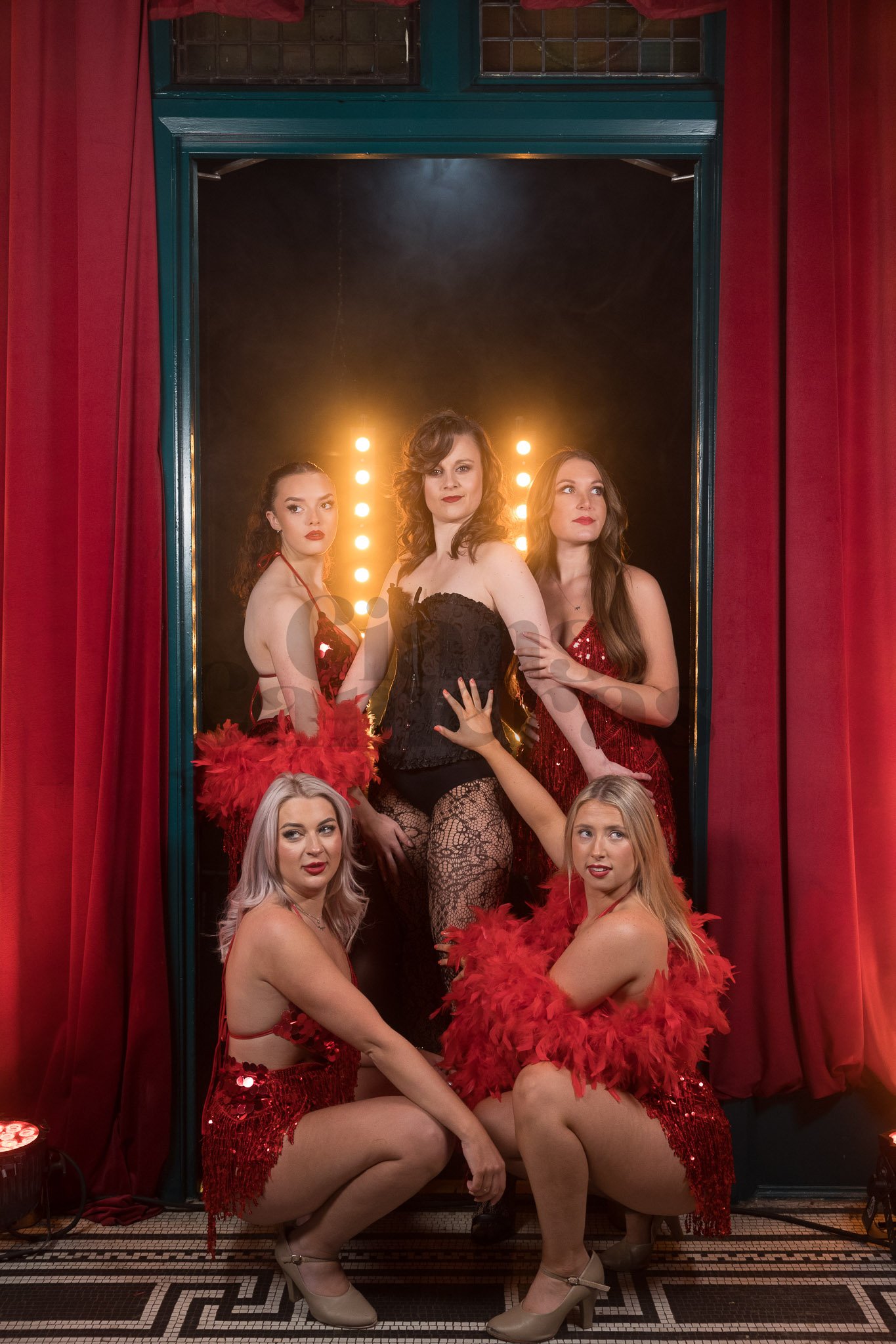 Burlesque-YTH-210.jpg