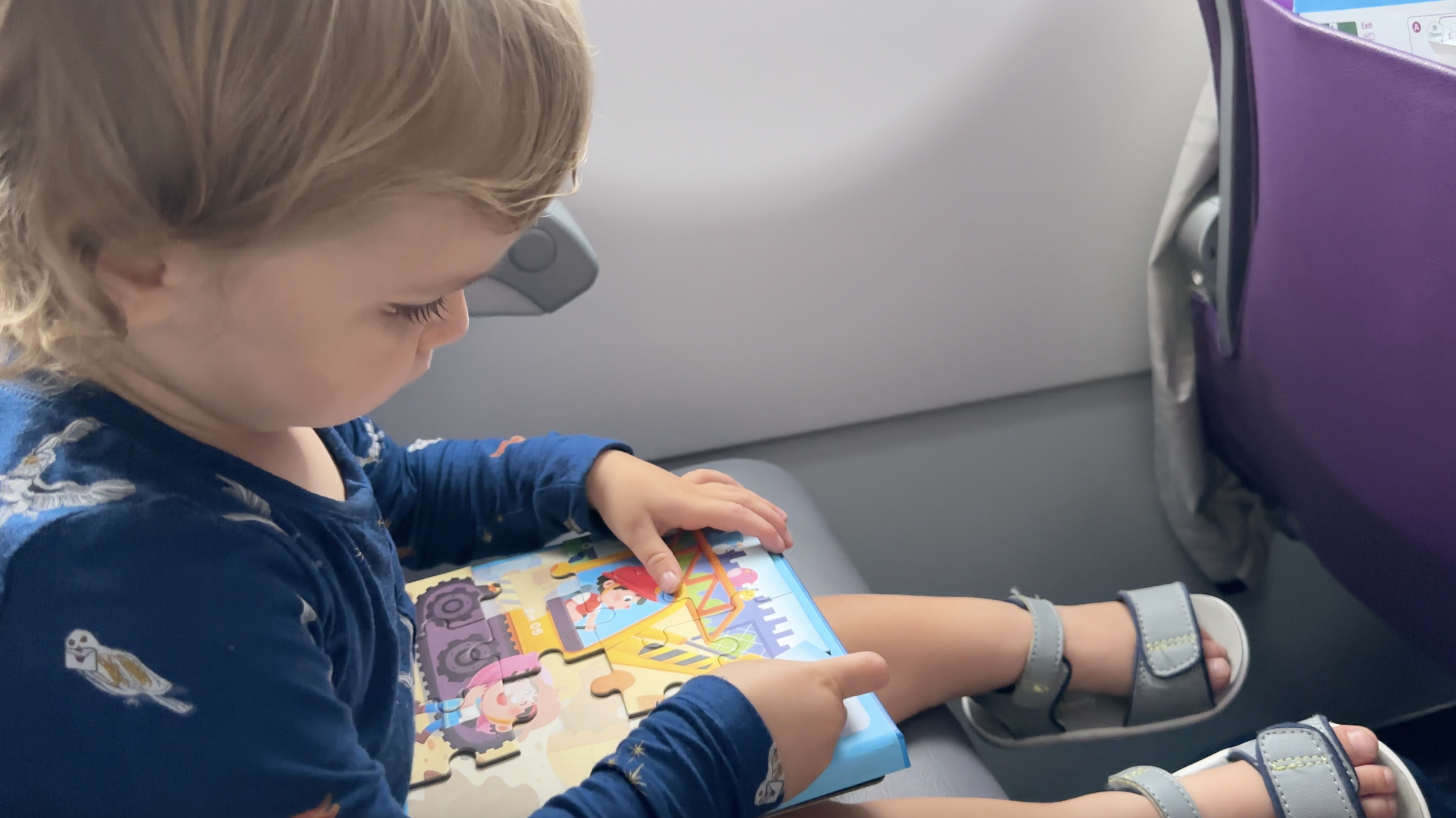 15 Awesome Ways to Entertain a Toddler on a Plane or in the Car! — Big  Brave Nomad