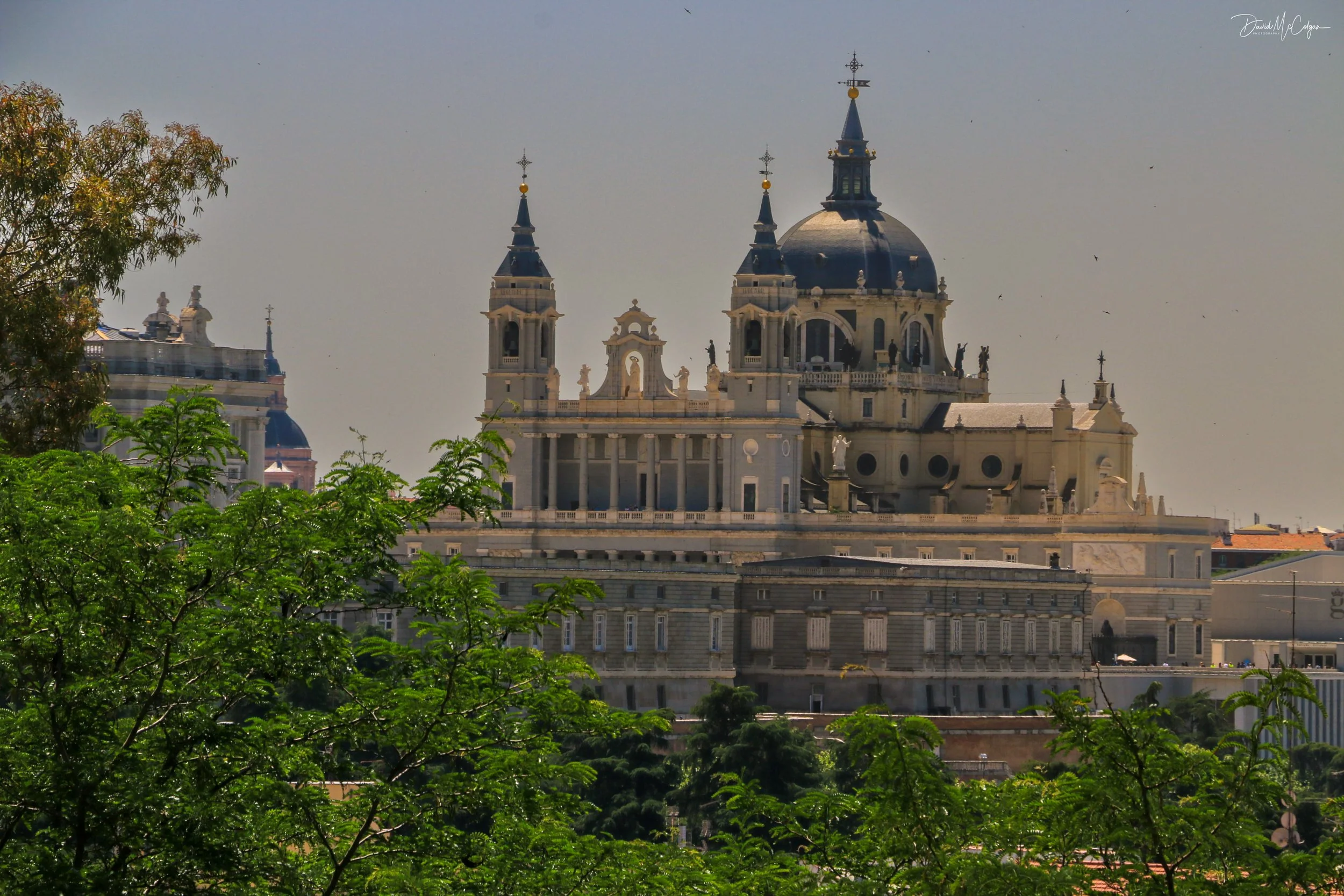 Palacio Real de Madrid & Catedral de Santa María la Real de la Almudena