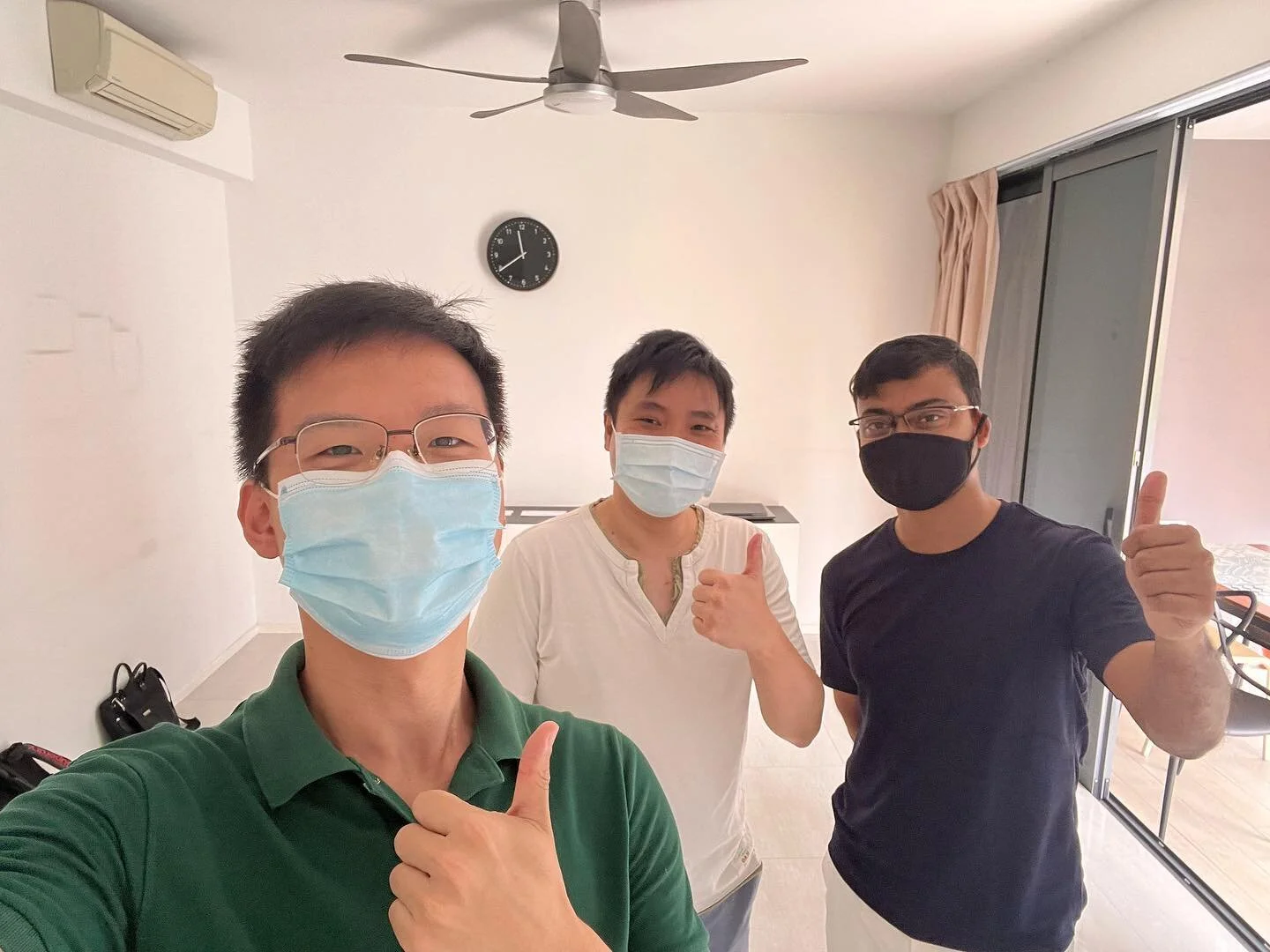What happens when both landlord and tenant get along well and praise the agent? Take photo lai lai 🤭 grateful for the trust, happy LL happy TT!