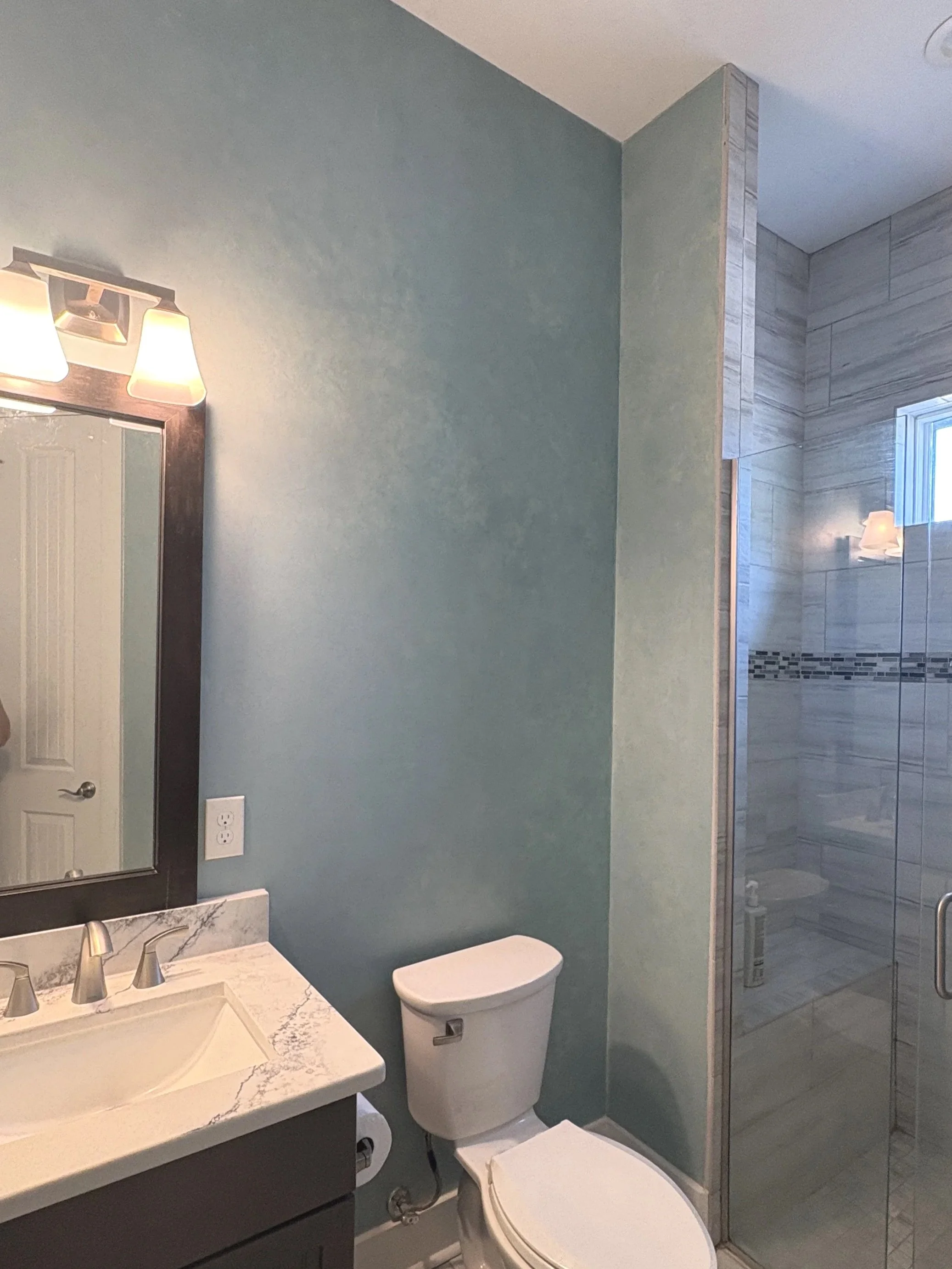 Tone on tone in shades of teal!