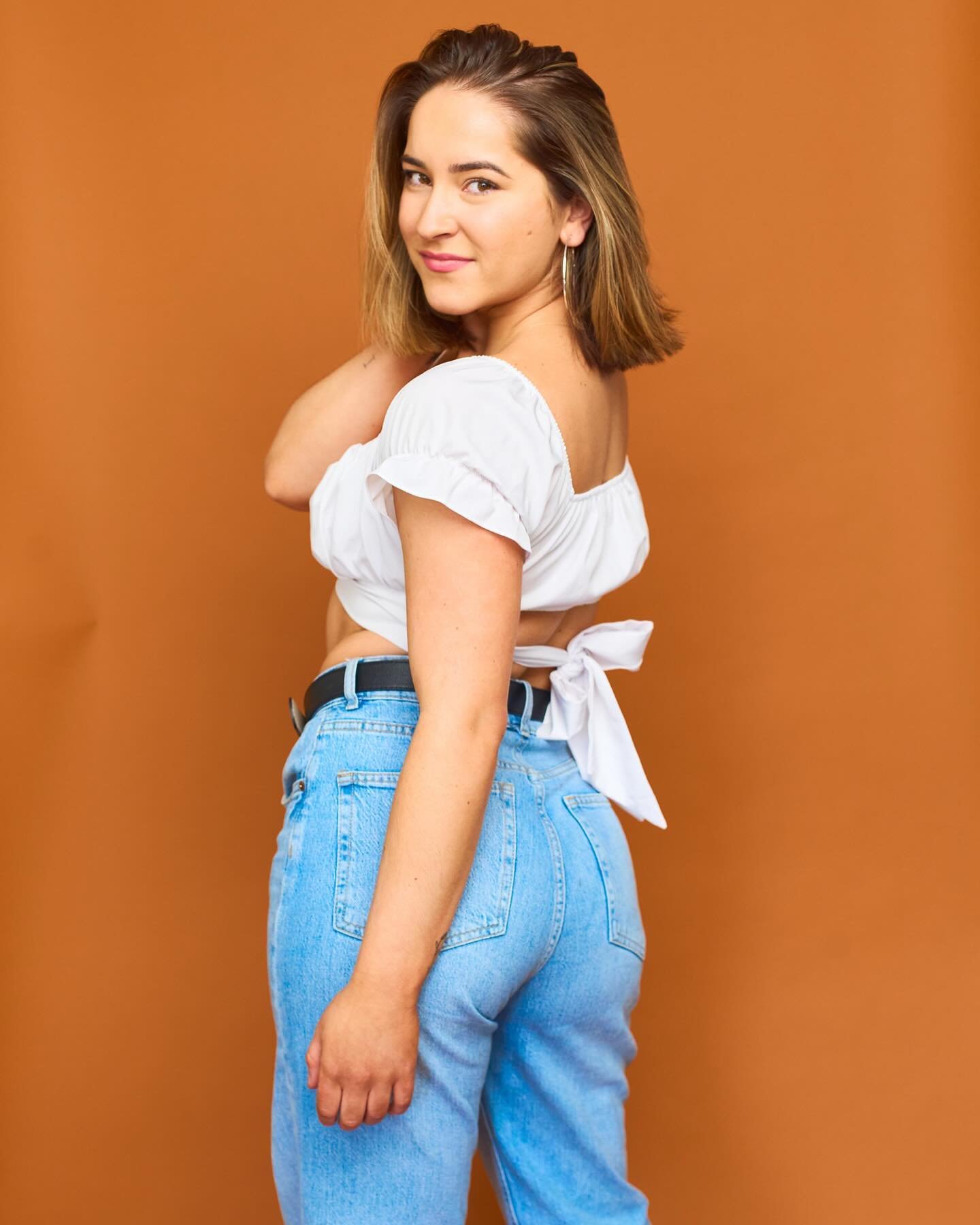 living in my own eternal sunshine ♡

I&rsquo;ve been dying to share photos from this super fun shoot I did with the one and only @shanihadjianphotography 🤍🤍

Thank you for providing an incredible, silly, fun and safe space every time. i&rsquo;m cou