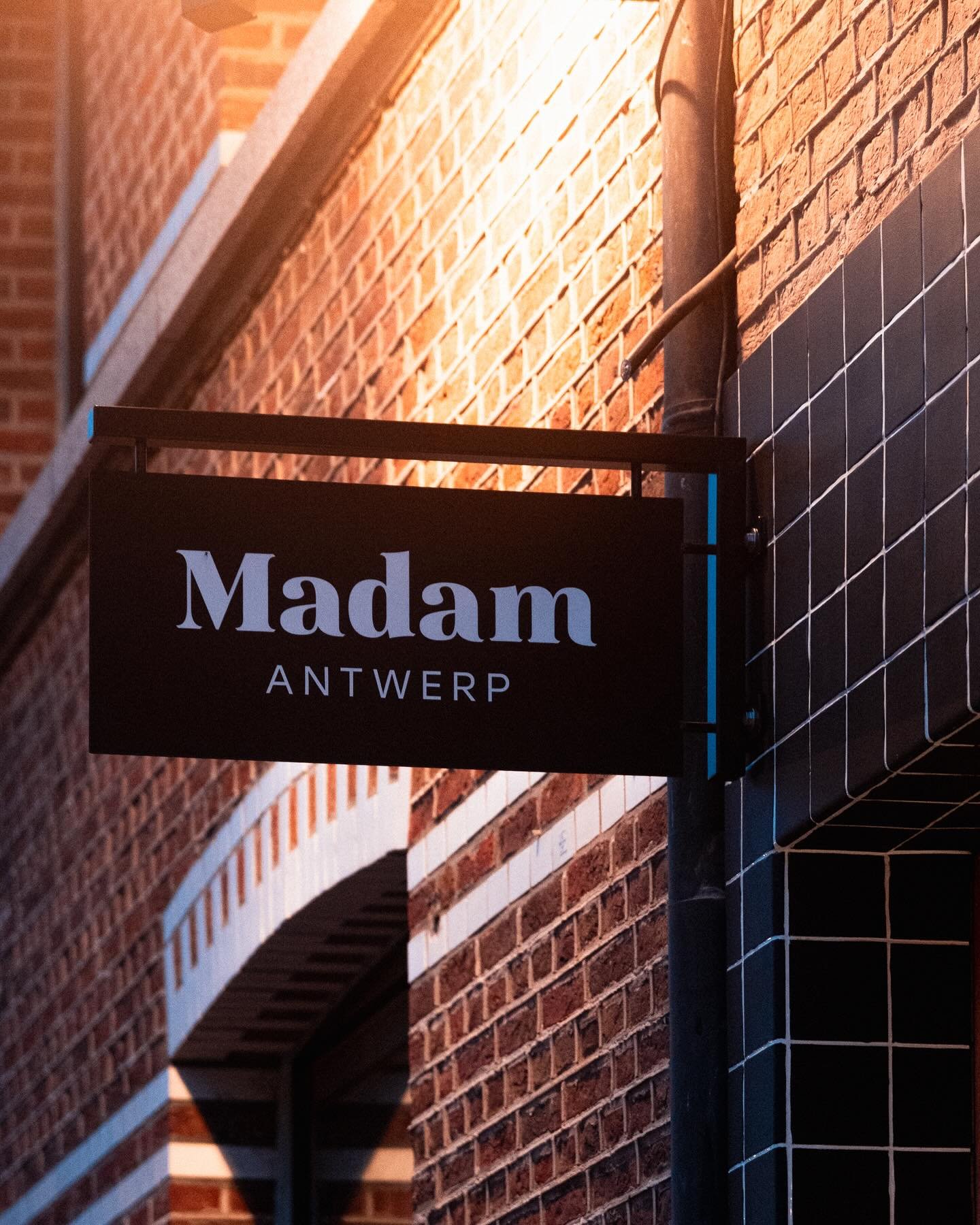 The one with the new kid in Wommelgem town.
Branding for @madam_antwerp.be