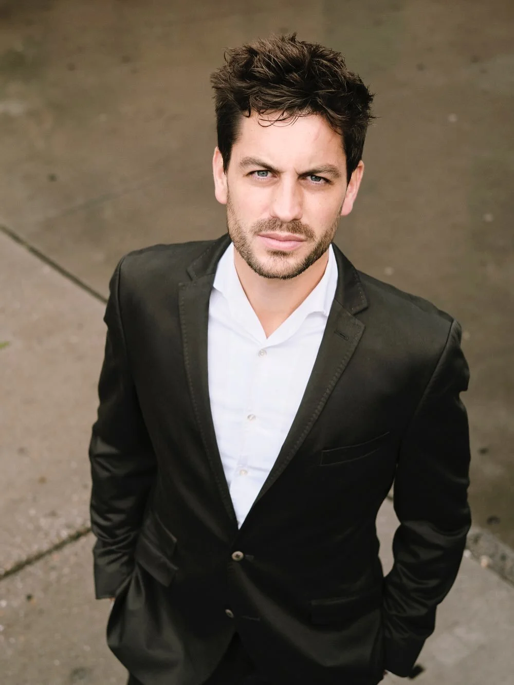 The one with the suit, the boat and the koffiekoek.
#fujifilm #xt4 #gfx50s