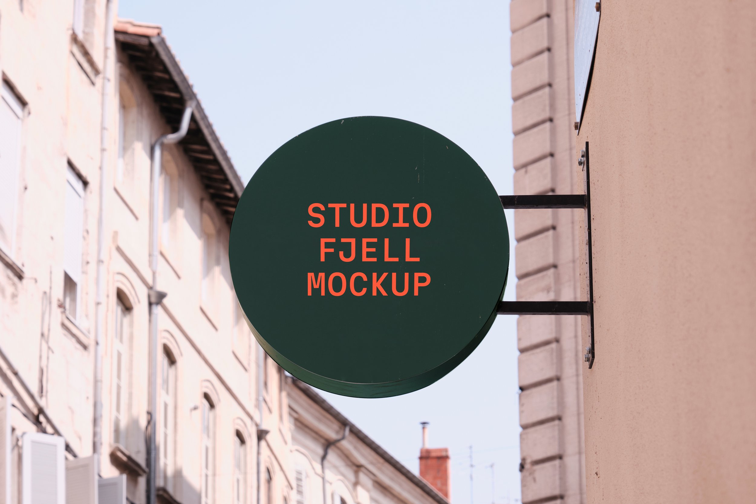 Mockup-Wall-Sign-Circle-2.jpg
