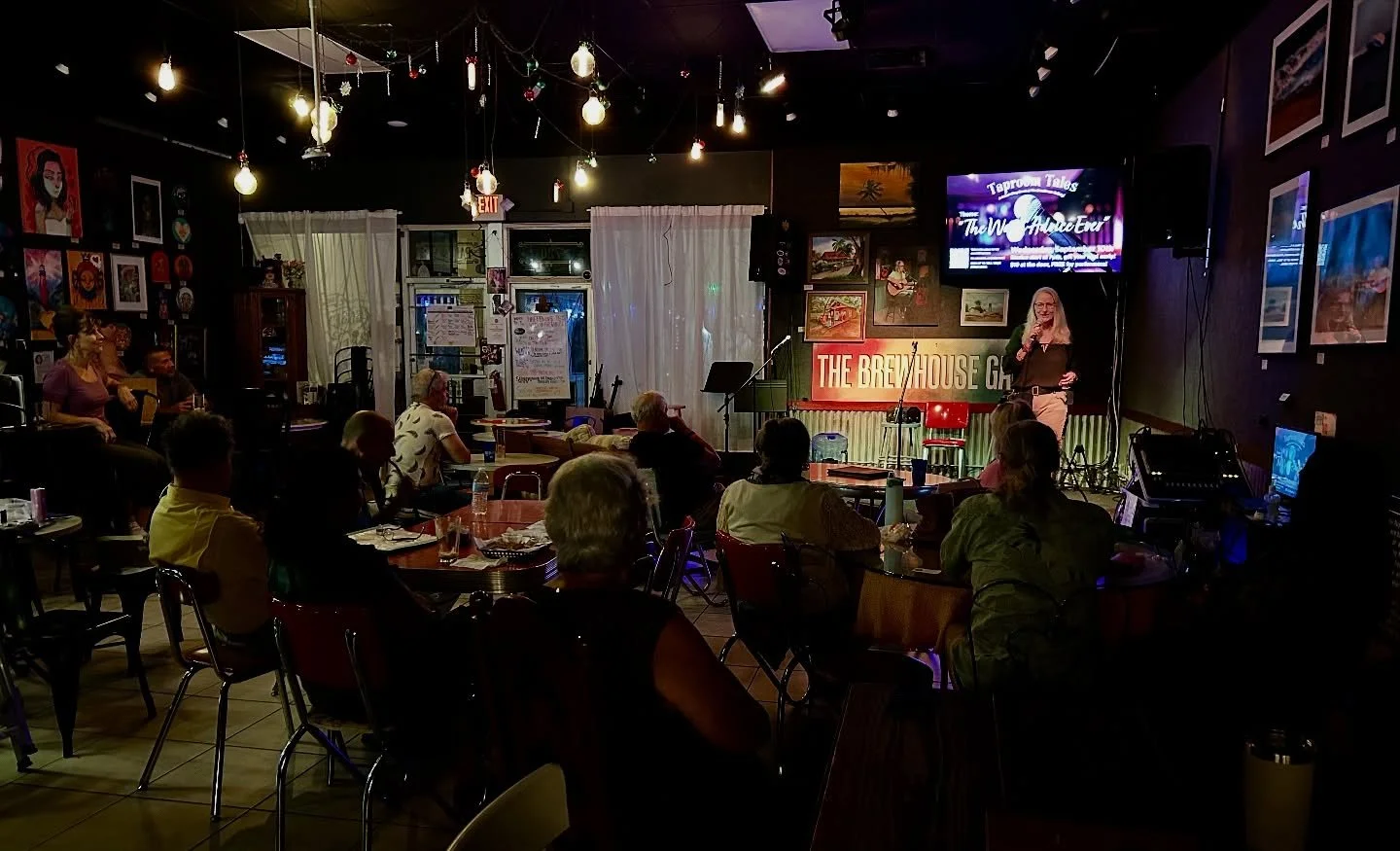 What is #theworstadviceever that you were given?

That was the theme of our latest #TaproomTales evening of #storytelling @brewhousegallery 

We had eight storytellers share worst advice they were given that ranged from bad relationships to vacation 