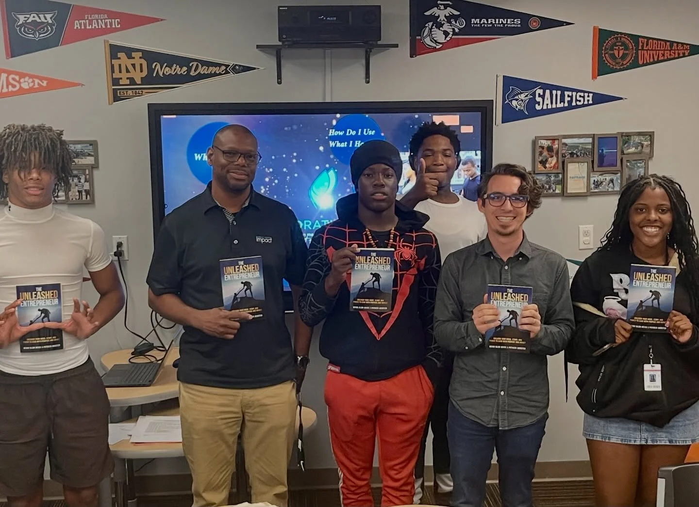 This week, I had the honor of leading a #publicspeaking #workshop for the Reframe program @uyimpact 

These high school students learned how to craft compelling speeches using #storytelling techniques. And in 90 minutes, they each created a 90-second