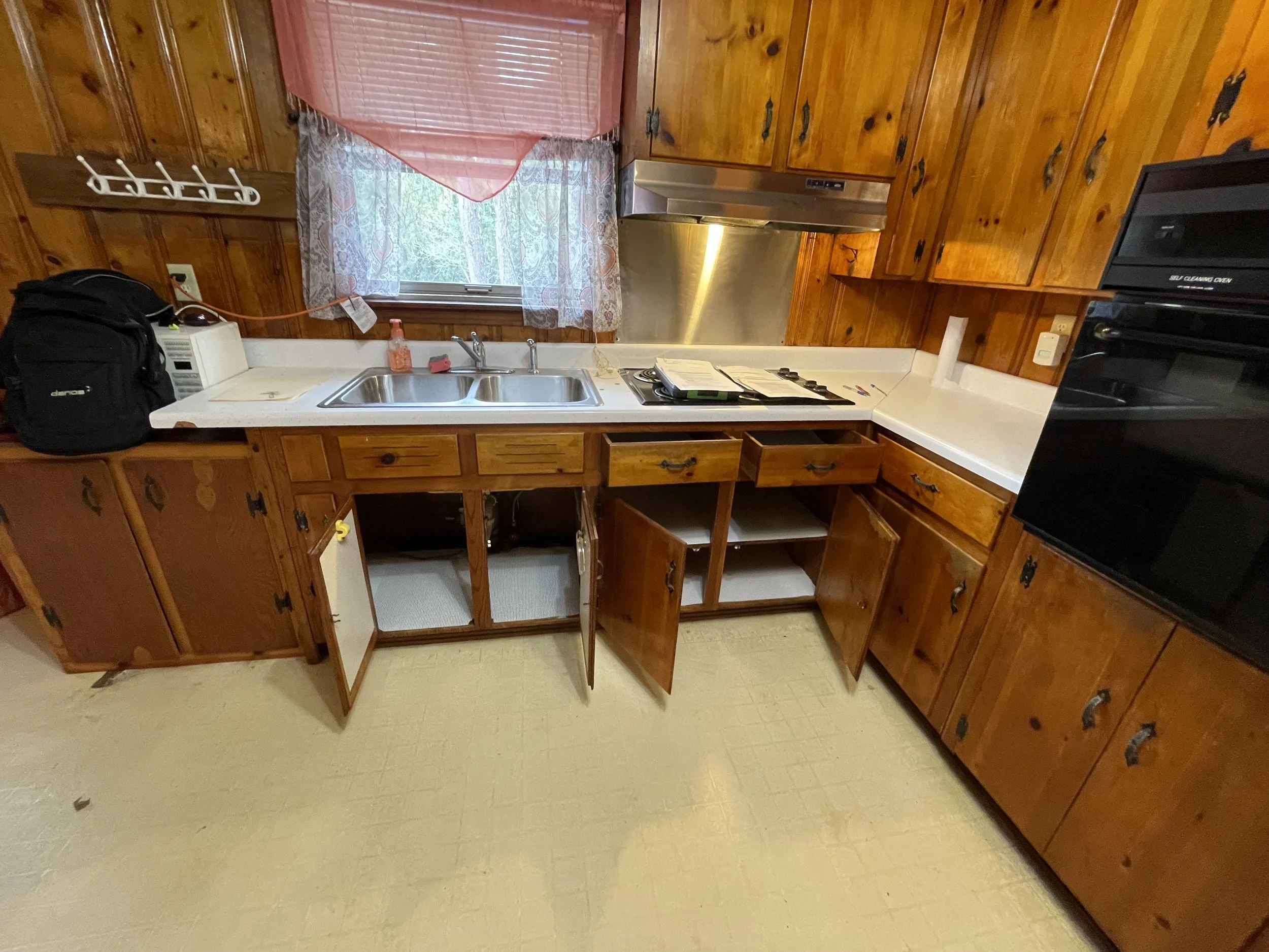 dale kitchen close up.jpg