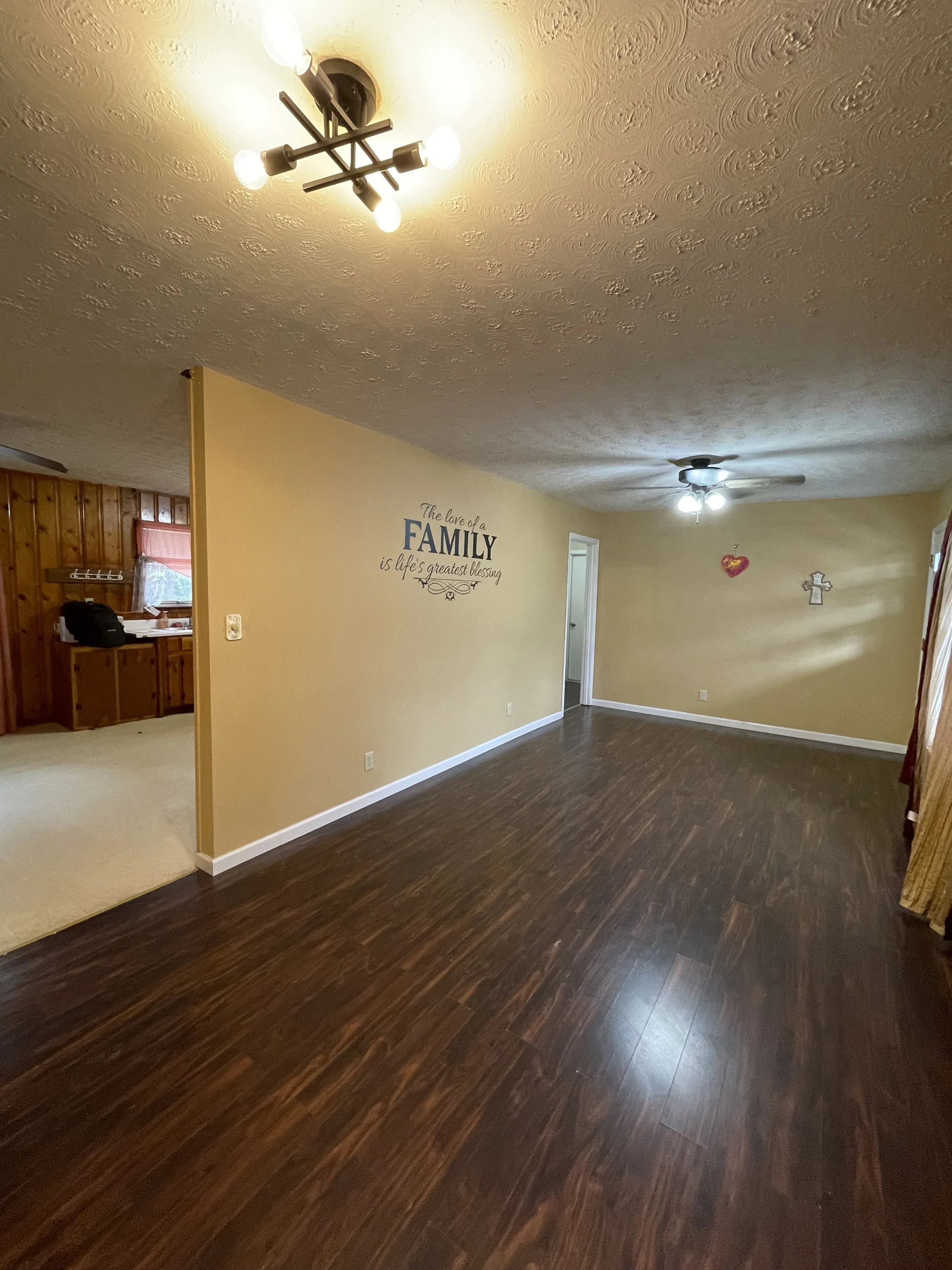 dale living room from master.jpg