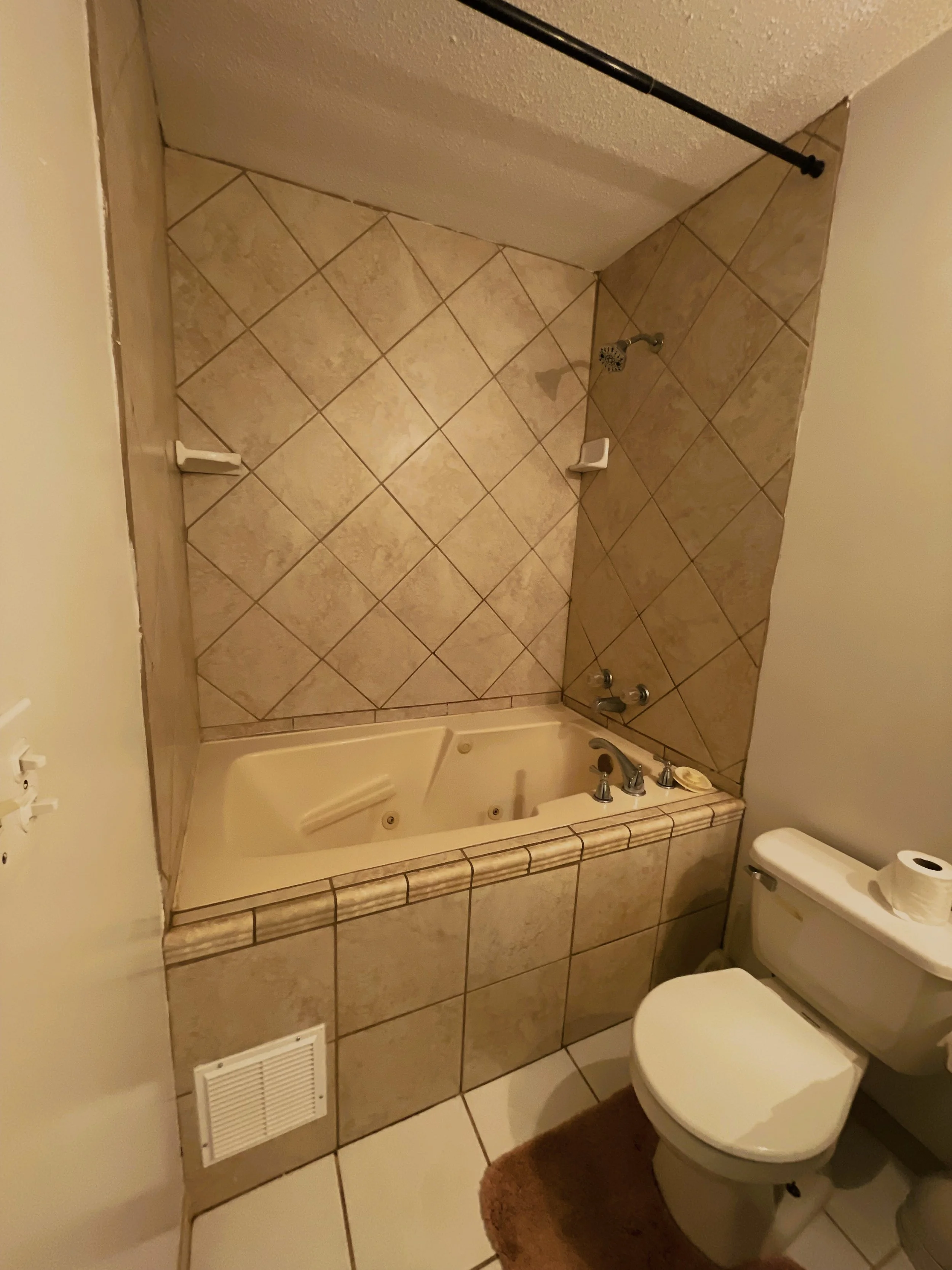 31 hall bathroom jacuzzi tub altered.jpg