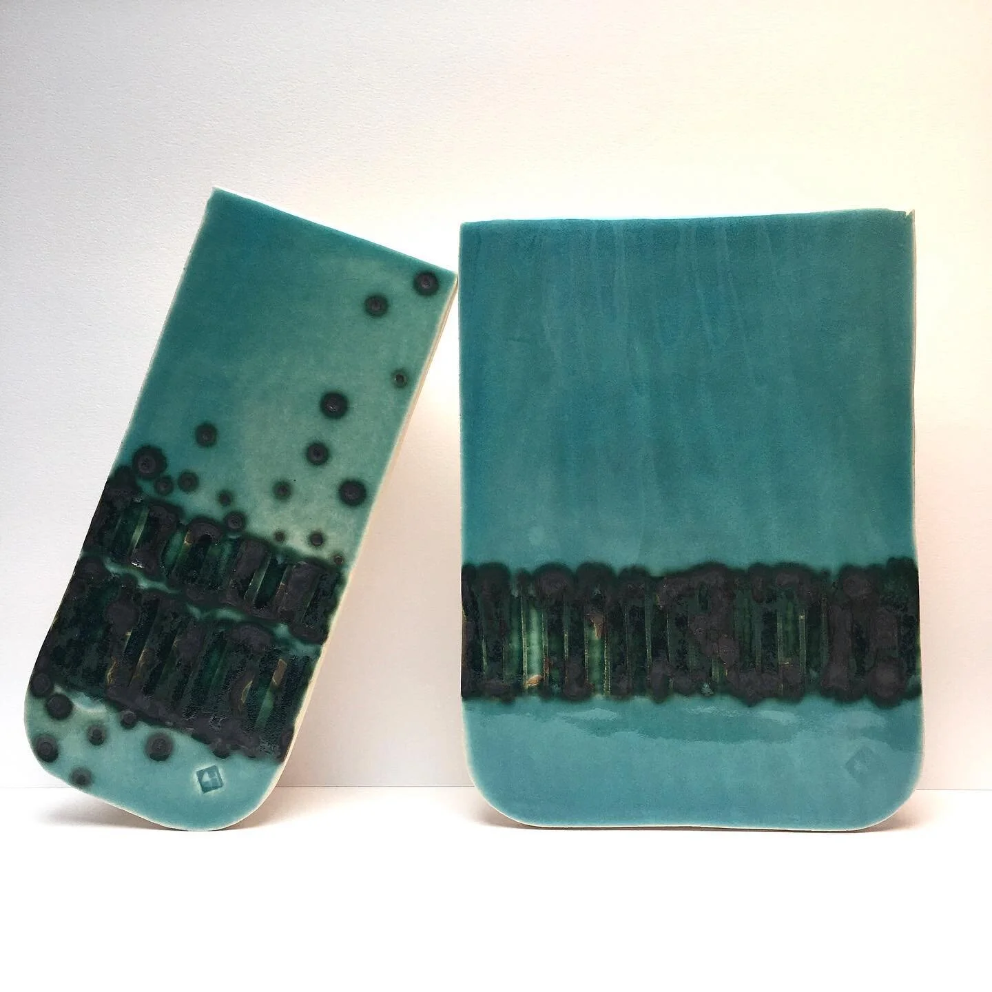 .
SELECTED!
.
My ceramic fish and wall vases inspired by coastal living have been selected and I am very happy to be joining @westcountrypotters at renowned Craft Festival Bovey Tracey, 9-11 June.
.
Set in stunning parkland at the edge of Dartmoor, C