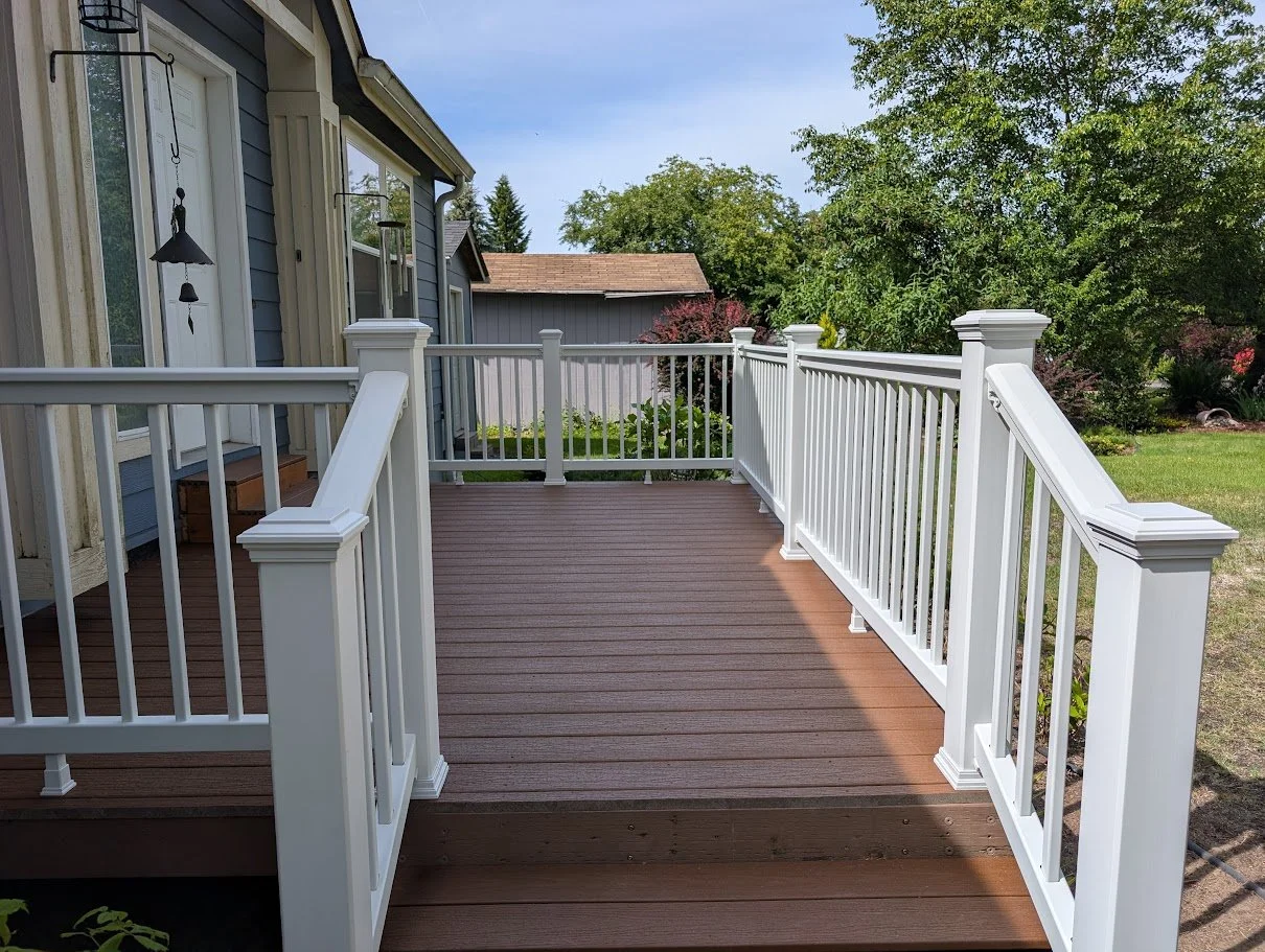 Marlis Deck 2.jpg