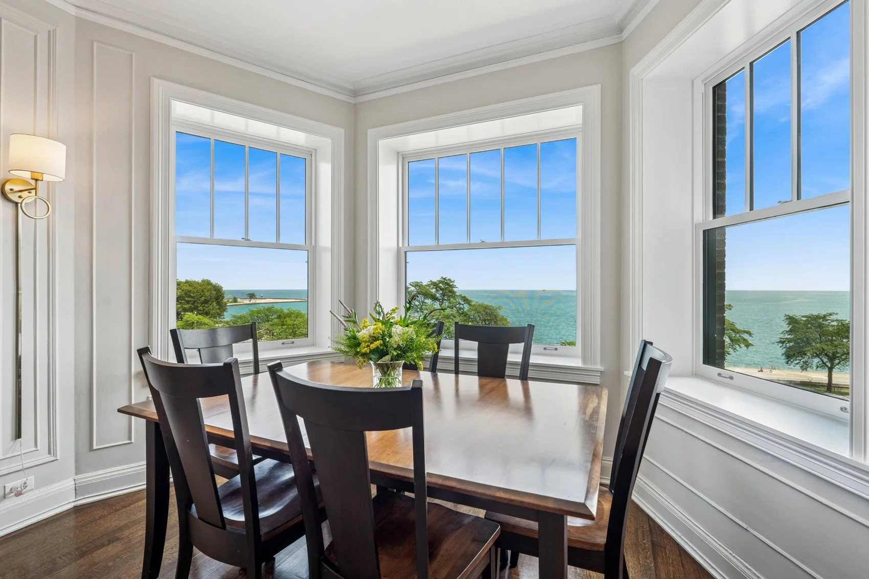09_1448NLakeShoreDr_5A_369001_DiningRoom_HiRes.jpg