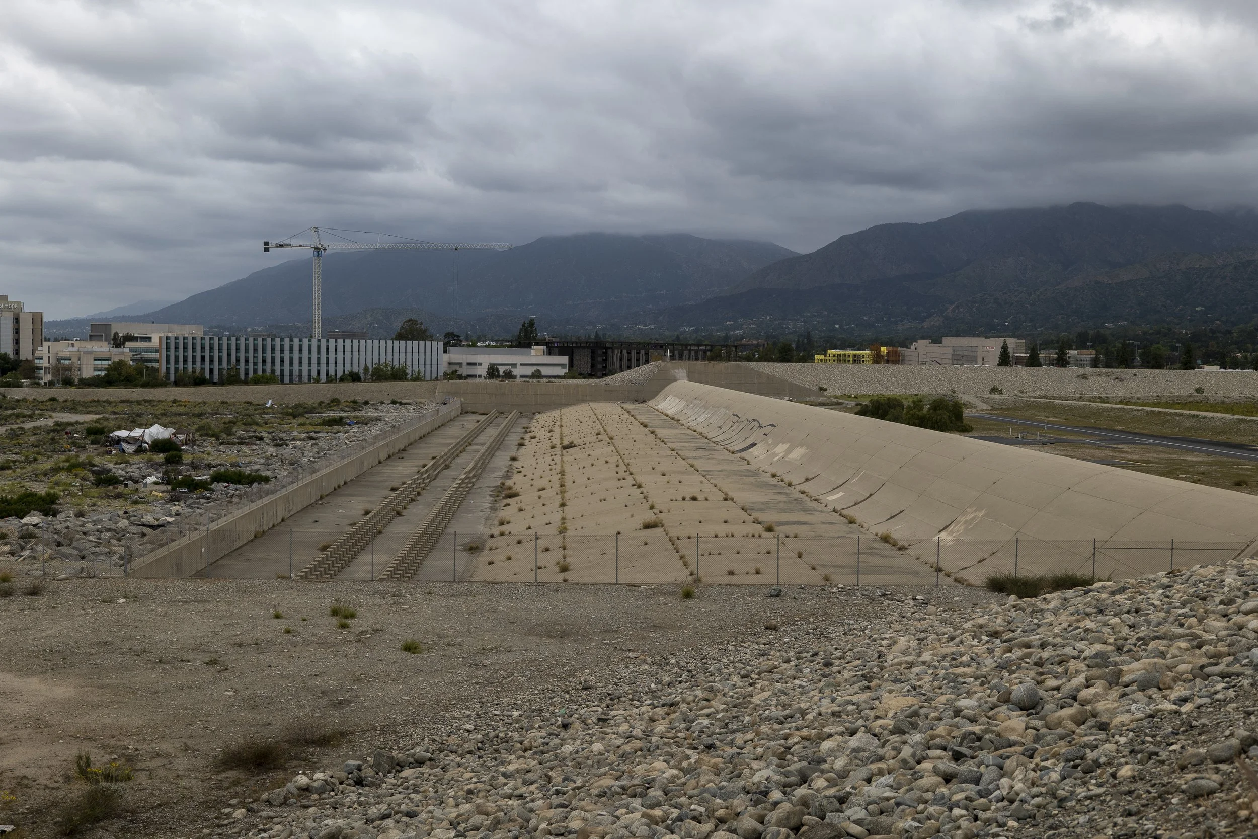 042022_santa_fe_dam-34.jpg