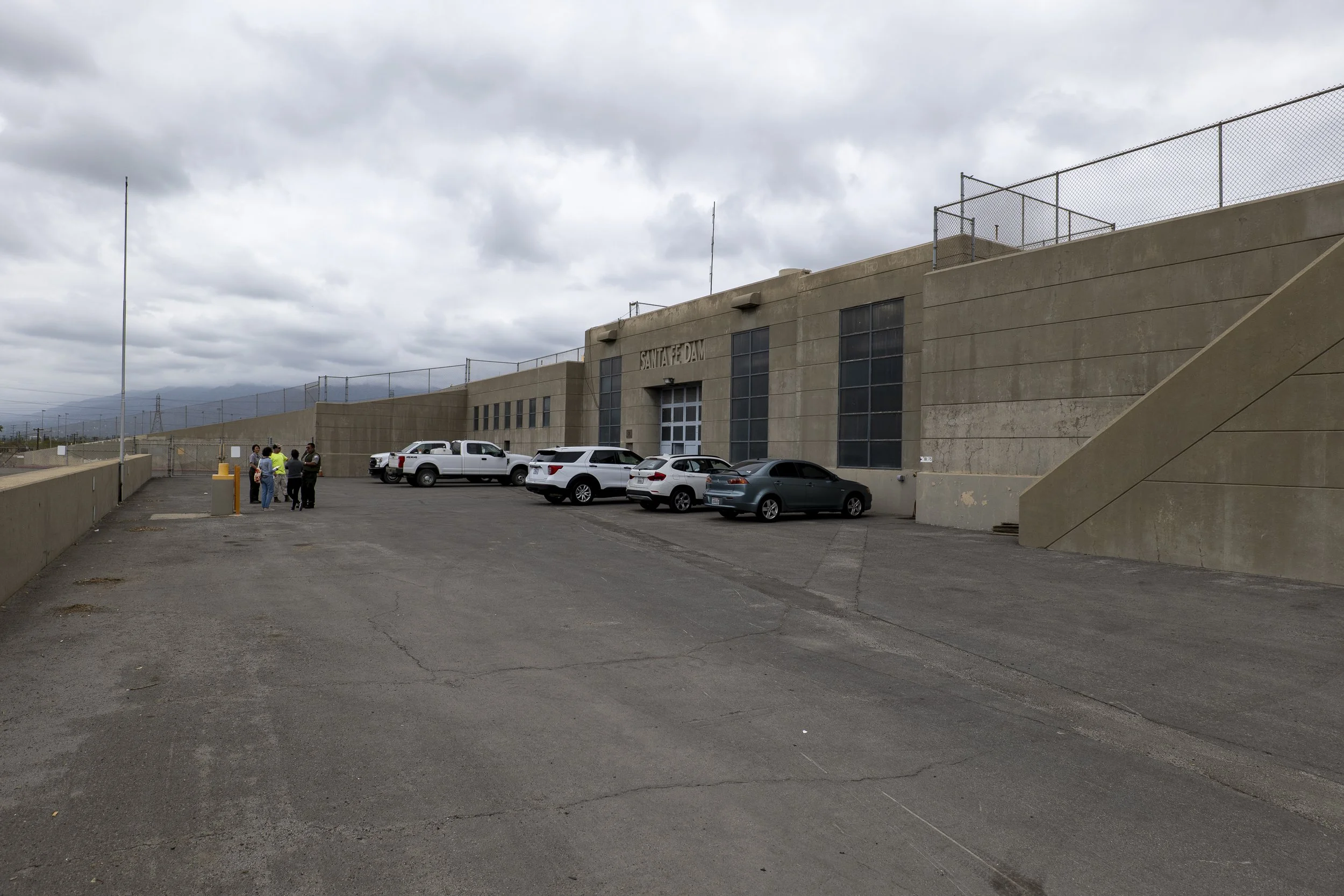 042022_santa_fe_dam-2.jpg
