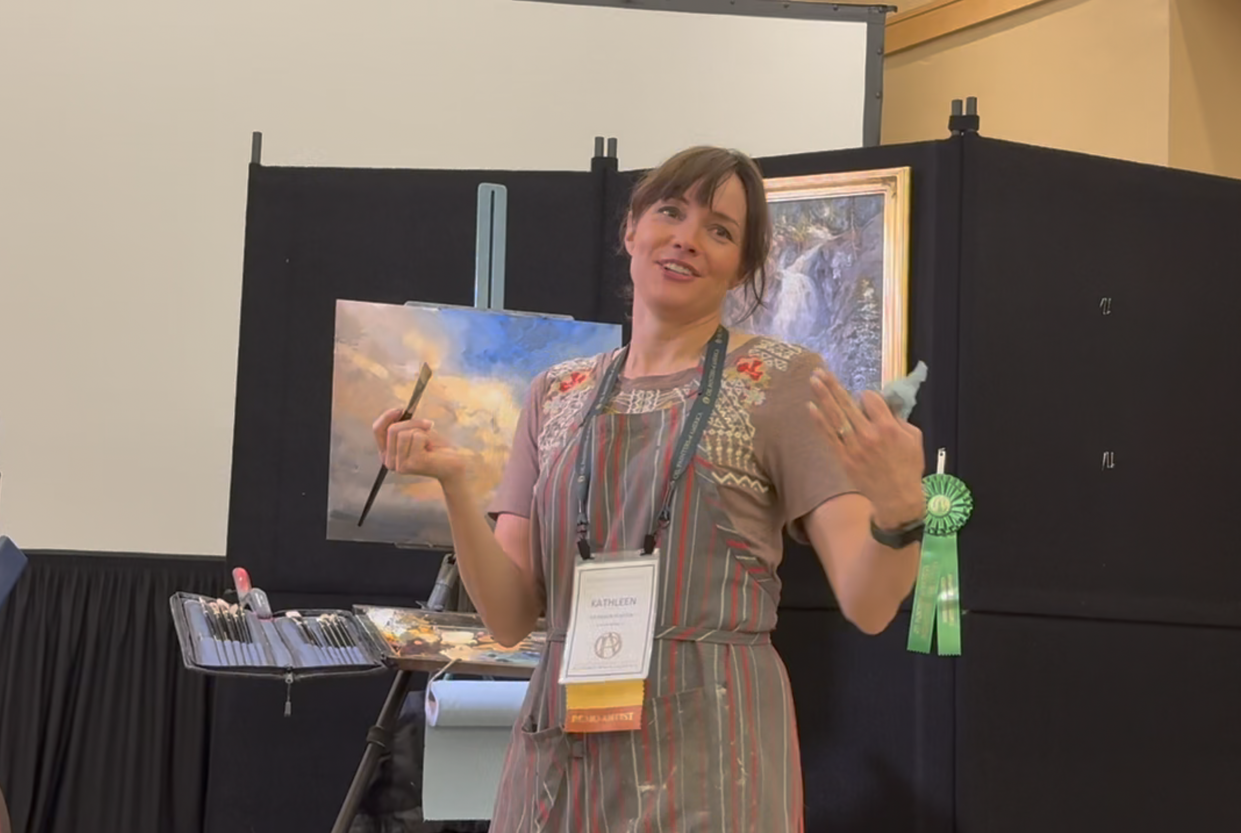 Kathleen Hudson gave a painting demonstration at the convention. 