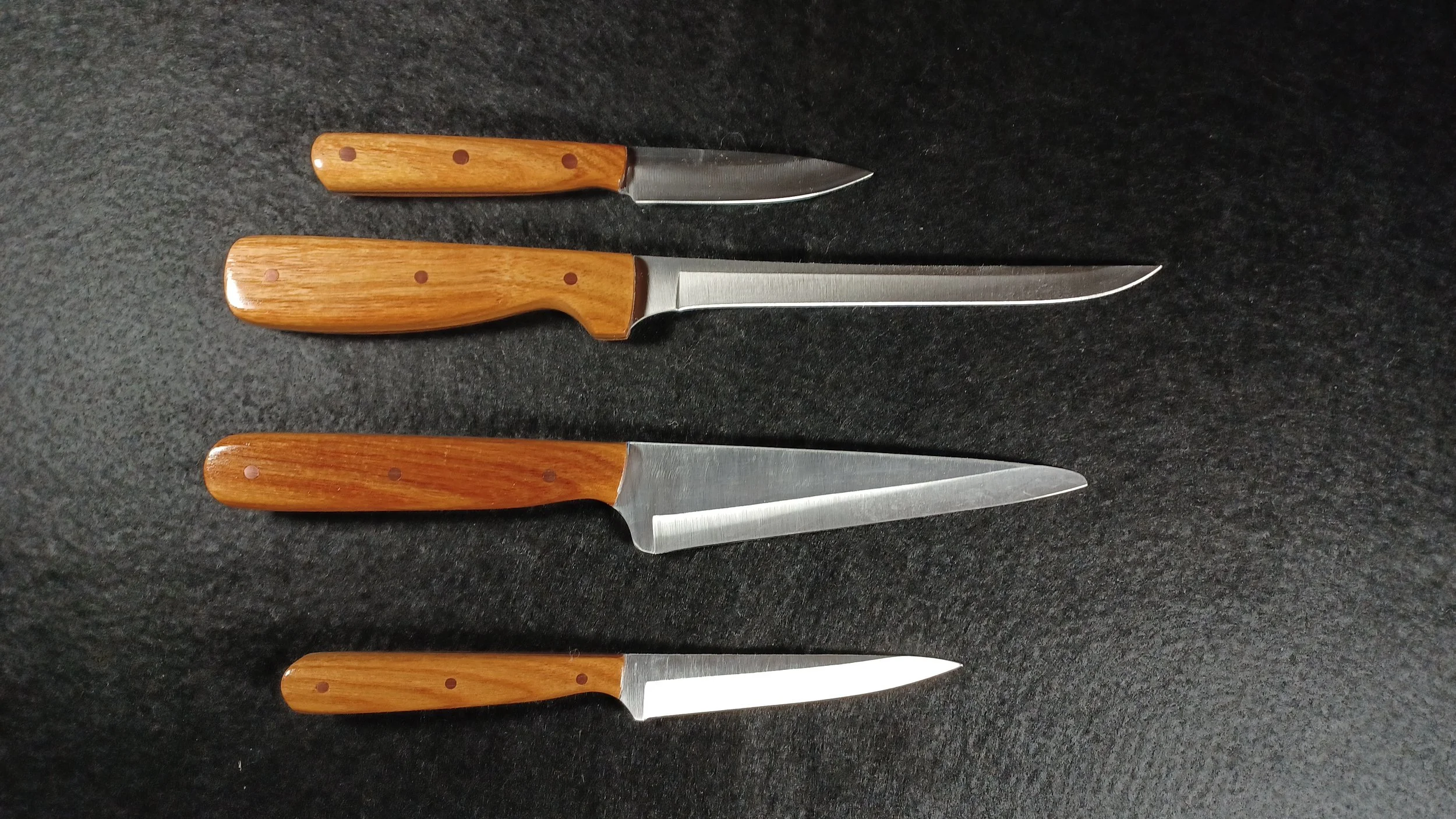 Canary wood handle knives for kitchen set