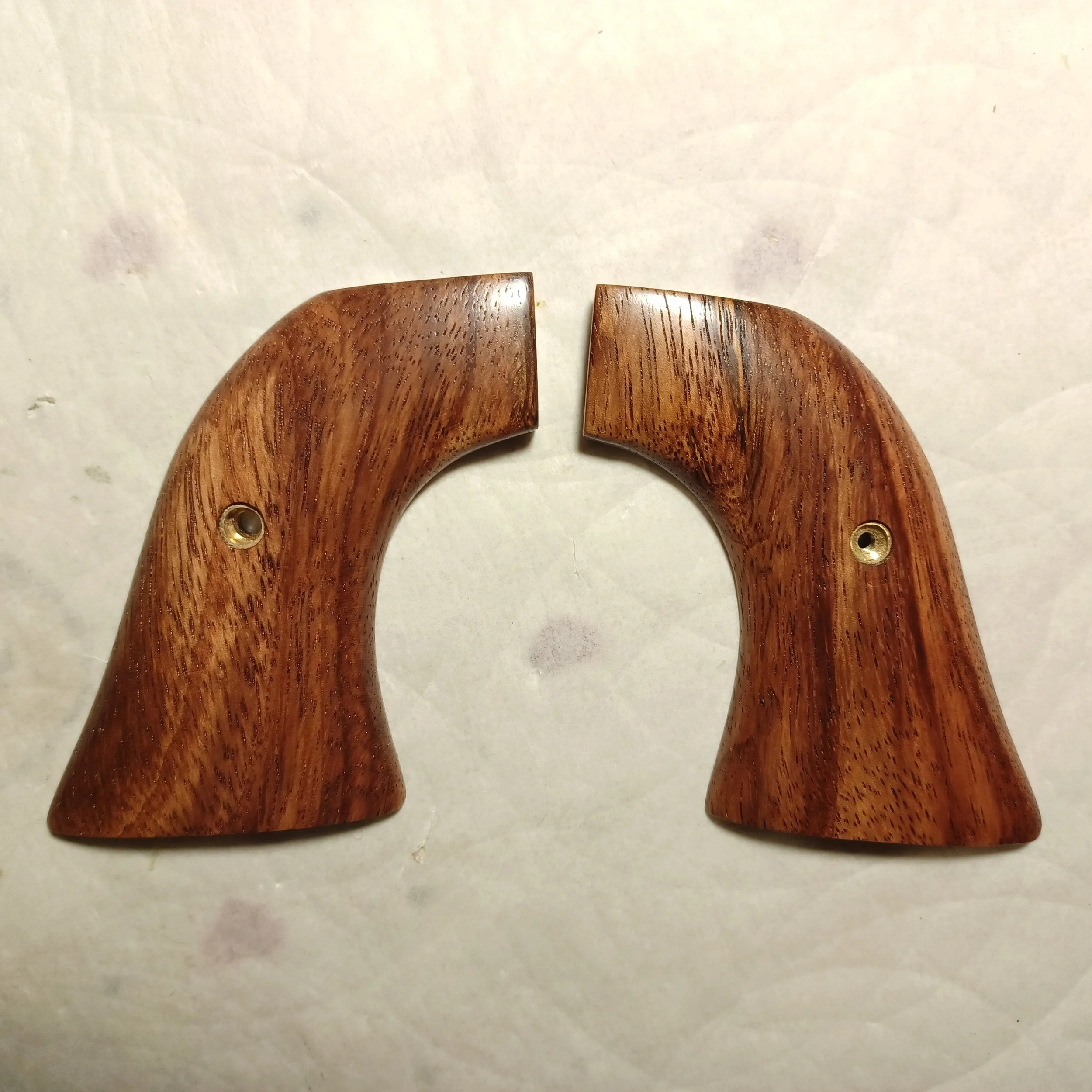 Black Siris wood, Ruger Blackhawk