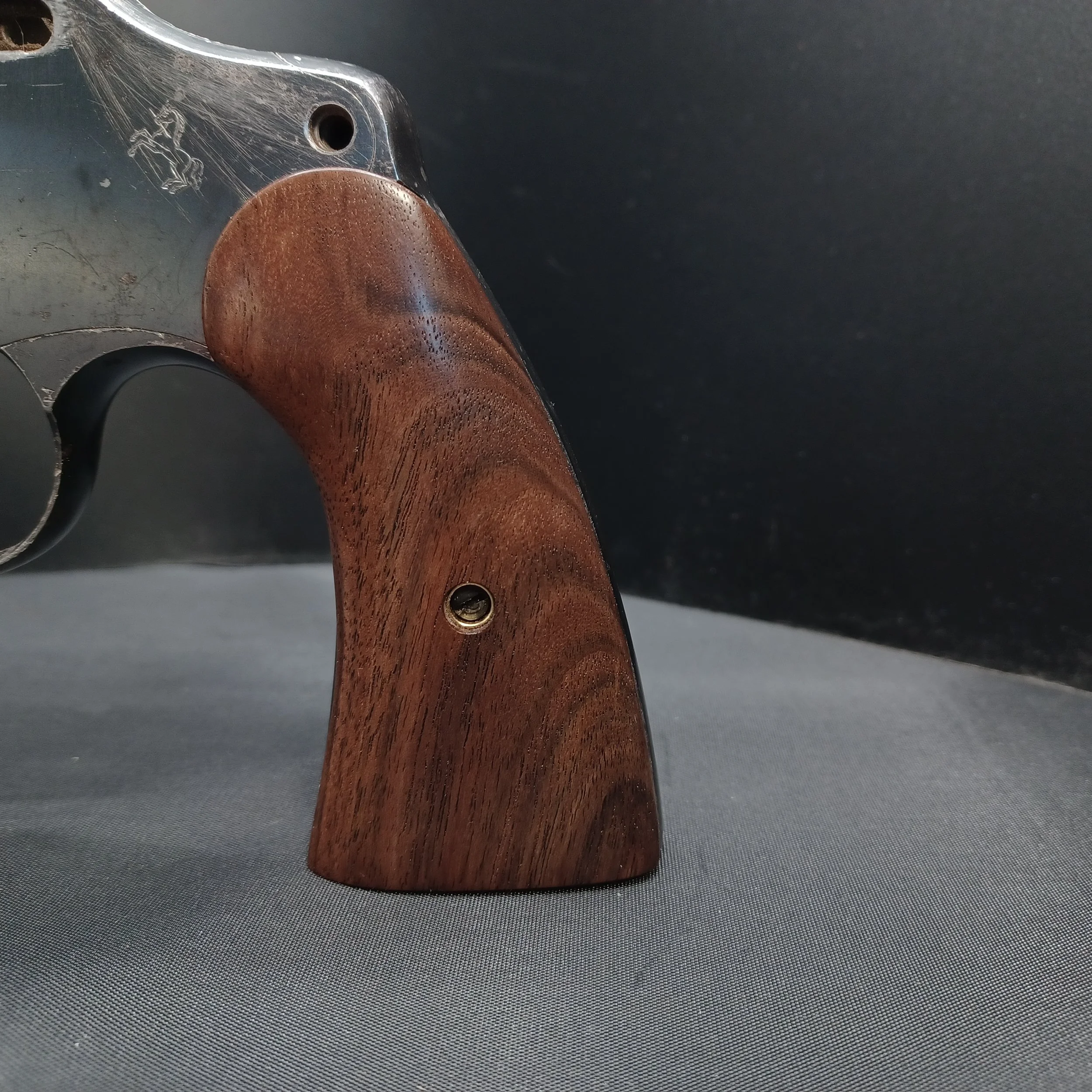 Colt 1909 / 1917 Military Frame New Service grips