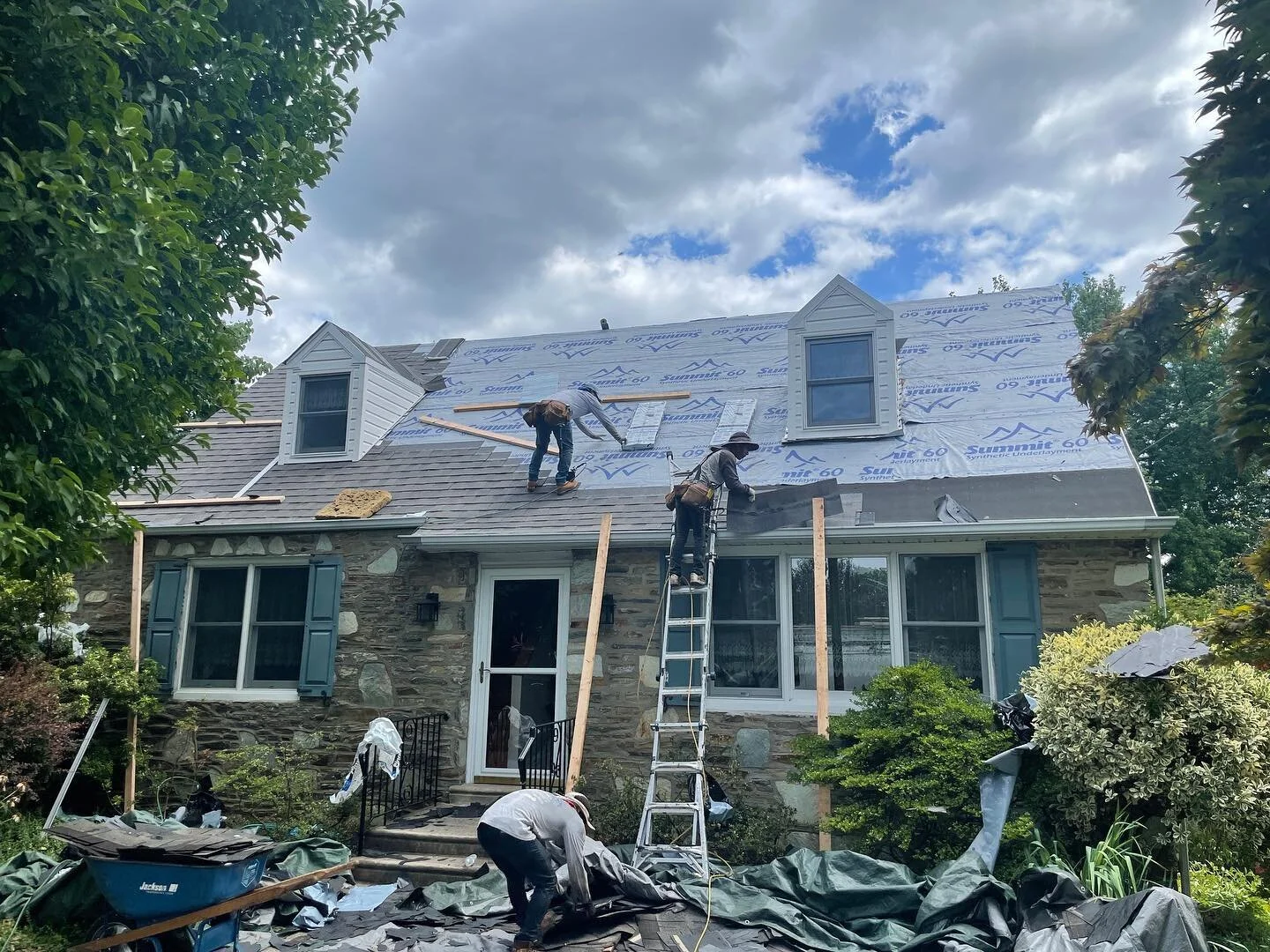 SPENNATOROOFING.COM #atlas #vlux #shingles #roof #roofing #rooftop #rooflife #somerton #philadelphia #northeast #pacontractors #contractor #family #realestate #propertymanagement #google #bbb #yelp #5starreviews🌟🌟🌟🌟🌟 #supportsmallbusiness