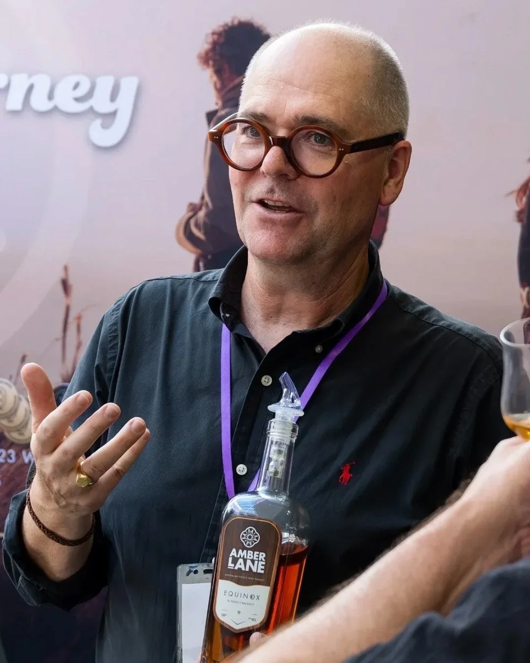 SPOTTED: our cellarmaster Rod Berry talking all things Amber Lane at the recent Canberra Whisky Show...

Can you guess what he's telling the crowd!?
