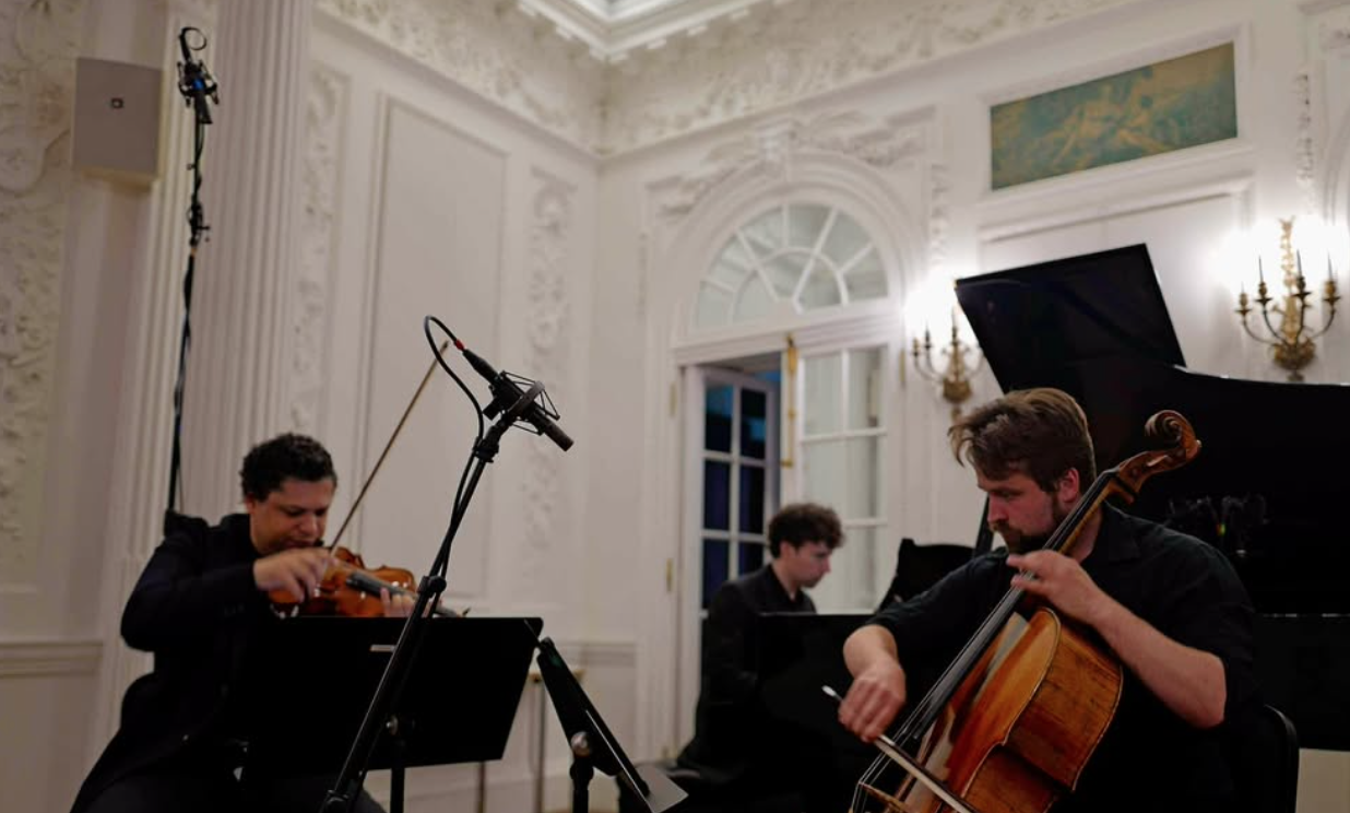 Red Door Chamber Music: Tristan Trio