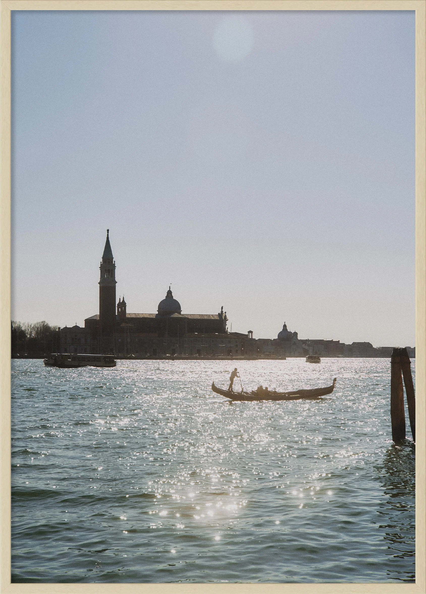 VeryVeniceLIghtwoodFullBleed.jpg