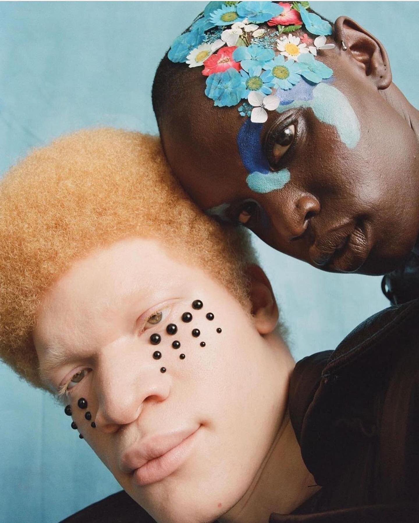 @TATO.JULIAN @LINGBOL shot by @a_kid_named_trav for @TMRWMAG π₯
Chief editor: @joebrine
Photographer: @a_kid_named_trav
Art directed and styled by: @charmainelagob
Makeup: @mikashimoda01
Hair: @ledora
Casted by @96studiocreation @96studiomgmt
Assis