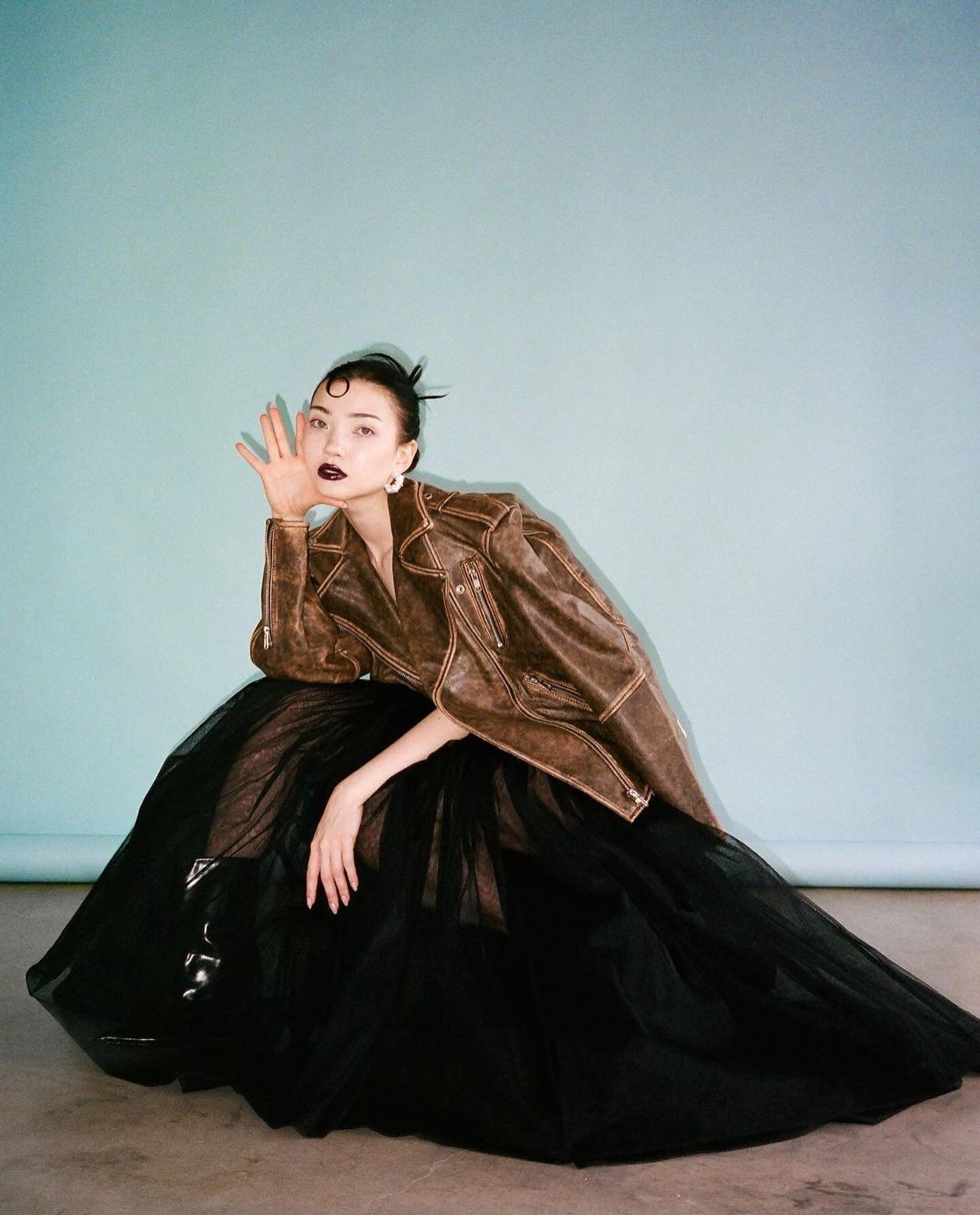 @hm's new SS23 Studio collection by @kaliuchis •
Photographer: @kristinashakht
Talent: @aya_shalkar
Muah and style: @aya_shalkar
Assistant and BTS video: @varmmex
Produced by @passportagency
Studio: @townstudionyc