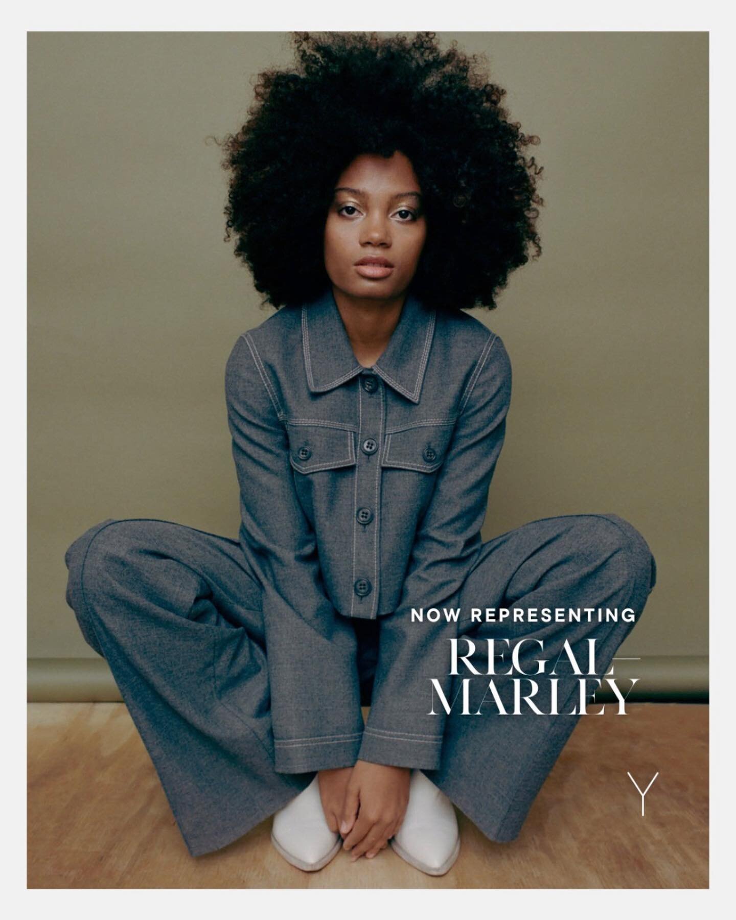@regal Marley for @yaniimodels πΈ
Photographer @a_kid_named_trav
Stylist @samanthaaelise
Makeup @hintsofjasmine
Studio/Production @townstudionyc