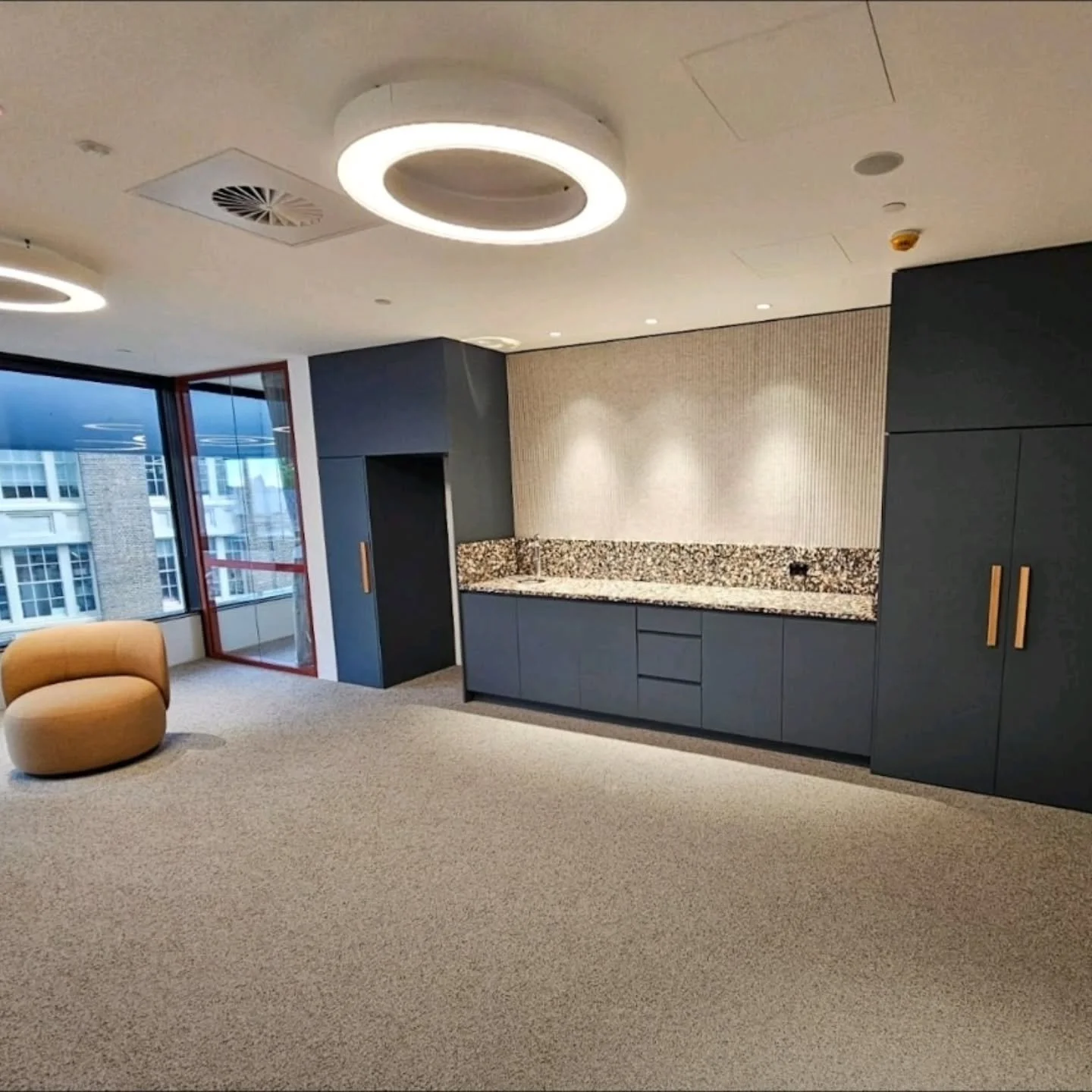 We&rsquo;re proud to showcase our recently completed Snowy Hydro Fitout in the heart of Sydney&rsquo;s CBD!

This stunning project features premium, custom-crafted joinery throughout including a statement piece reception desk, a sleek kitchen and isl